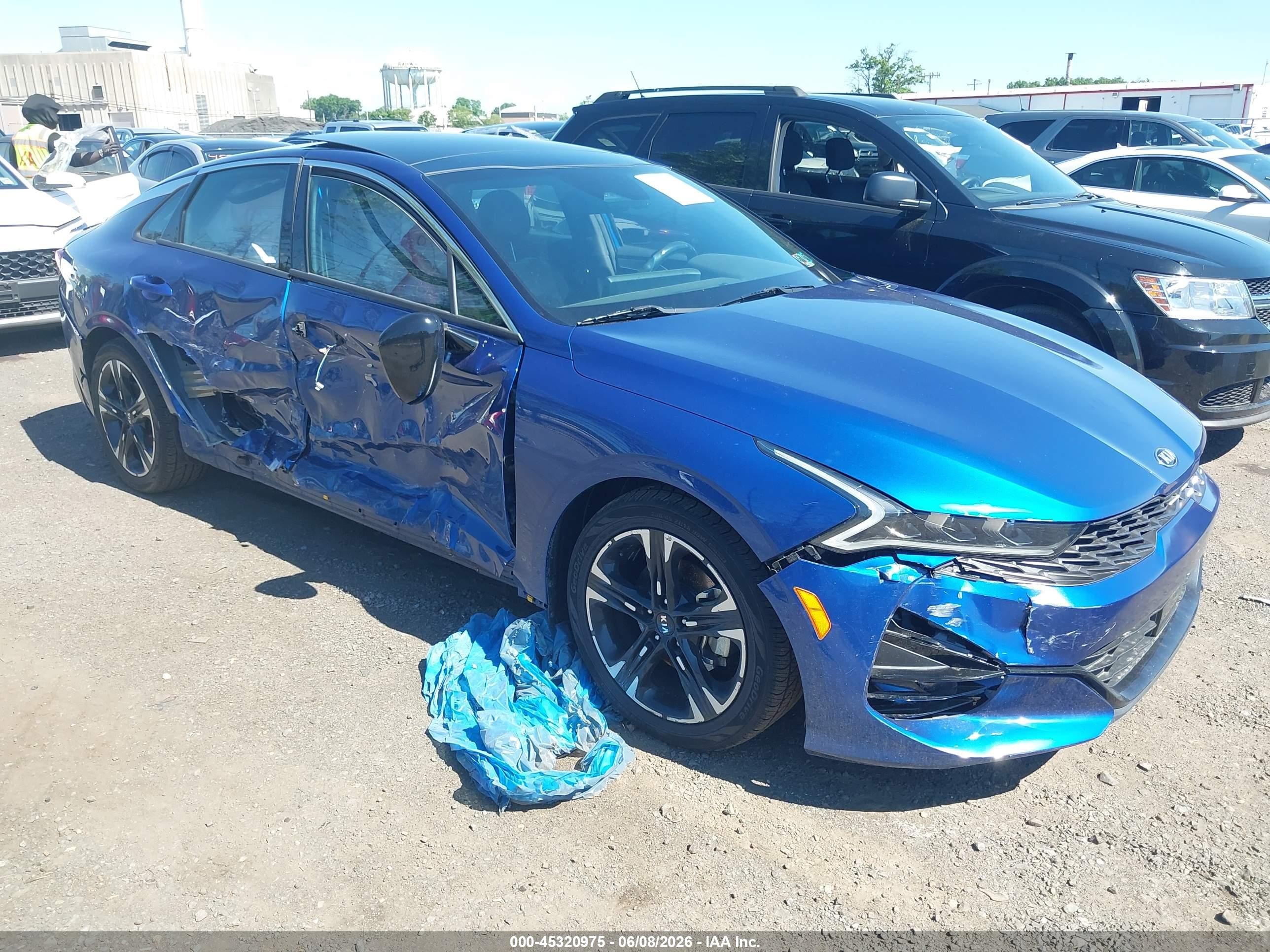 2021 Kia K5 GT-Line, VIN 5XXG64J20MG060093 — Front end