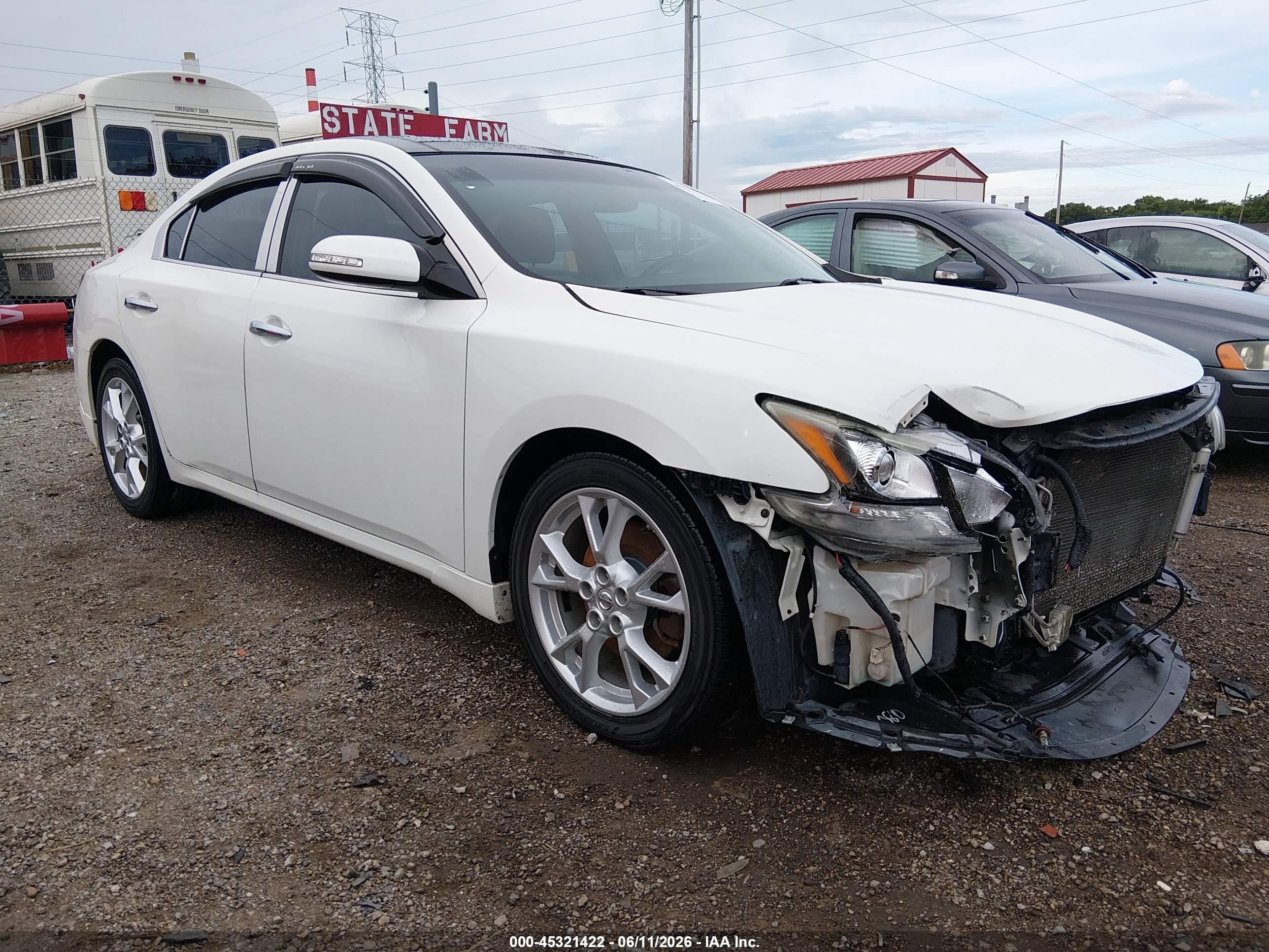 2012 Nissan Maxima SV, VIN 1N4AA5AP8CC830499 — Перед
