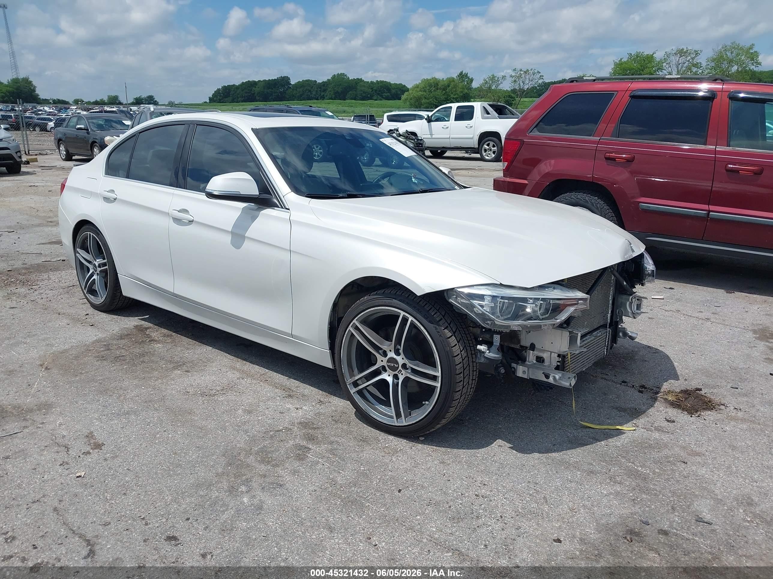 2016 BMW 3 Series 328i xDrive, VIN WBA8E3G5XGNU00469 — Front end