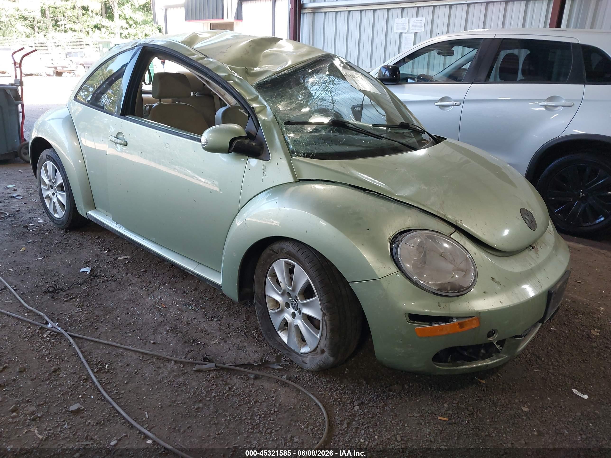 2009 Volkswagen Beetle S, VIN 3VWPW31C49M503853 — Rollover