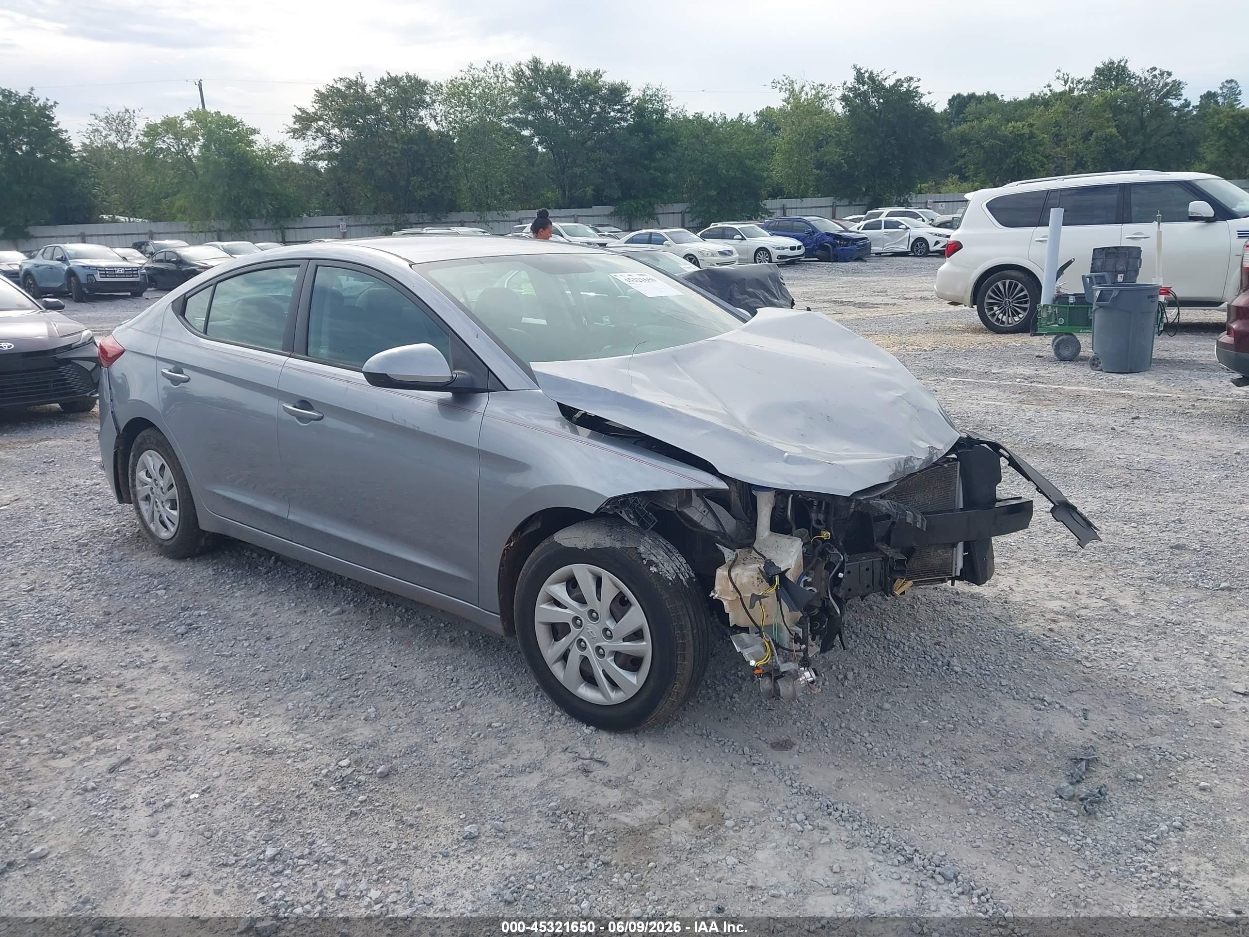 2017 Hyundai Elantra SE, VIN 5NPD74LF4HH101481 — Front end