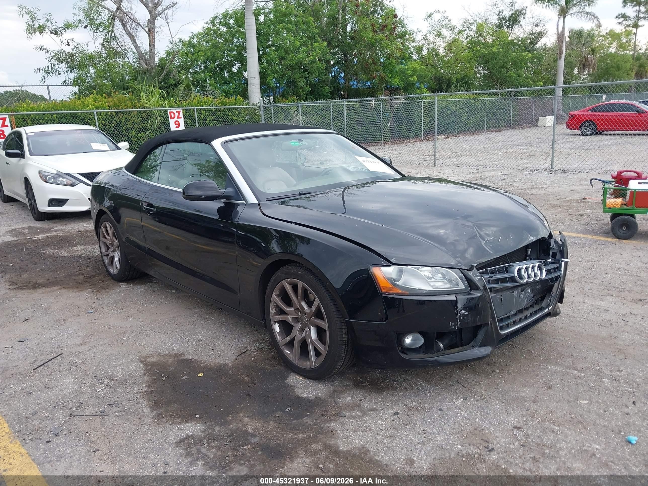 2010 Audi A5 Premium, VIN WAUAFAFH9AN017712 — Front end