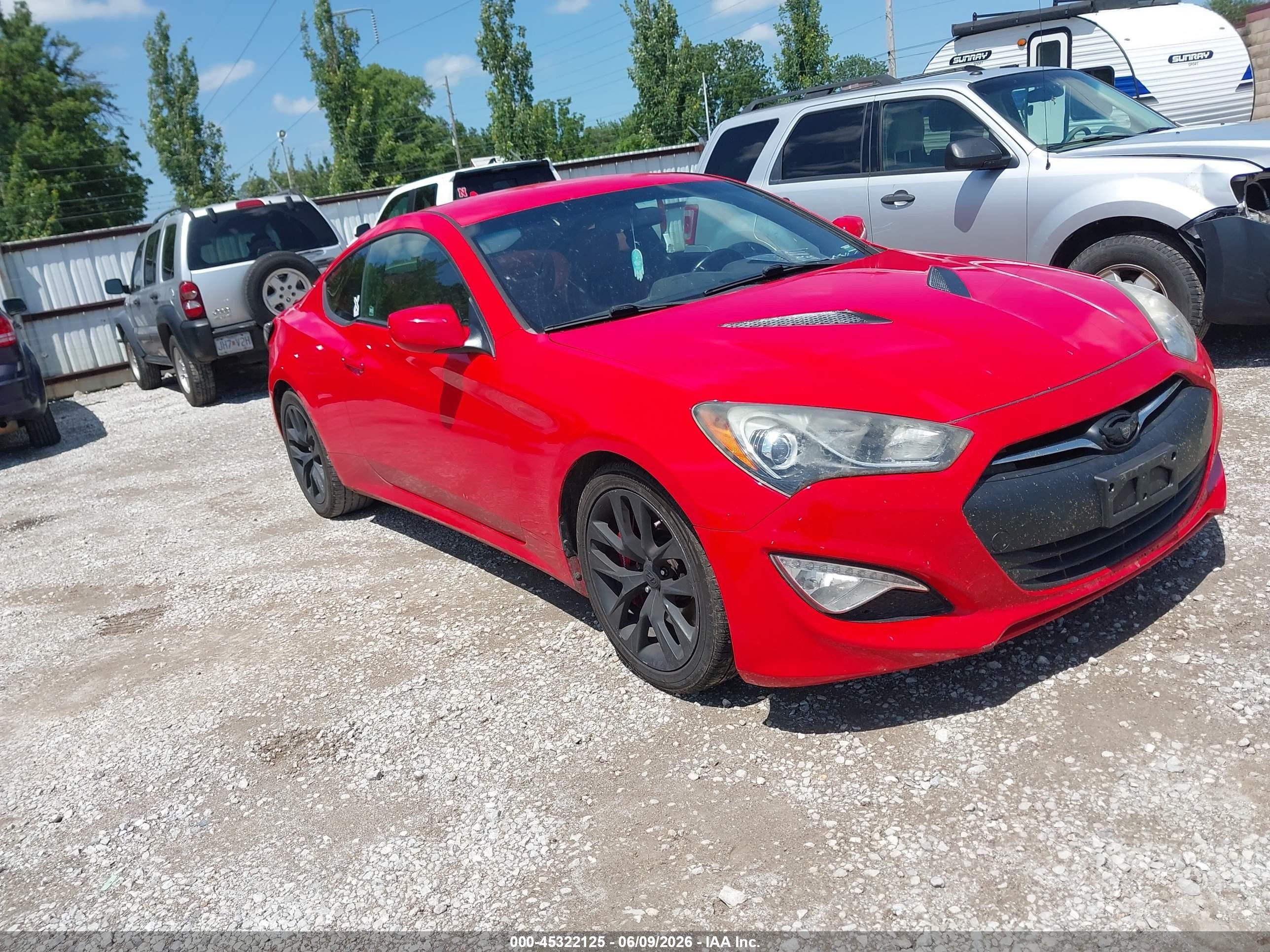 2013 Hyundai Genesis Coupe Grand Touring, VIN KMHHU6KJ4DU092871 — Rear end