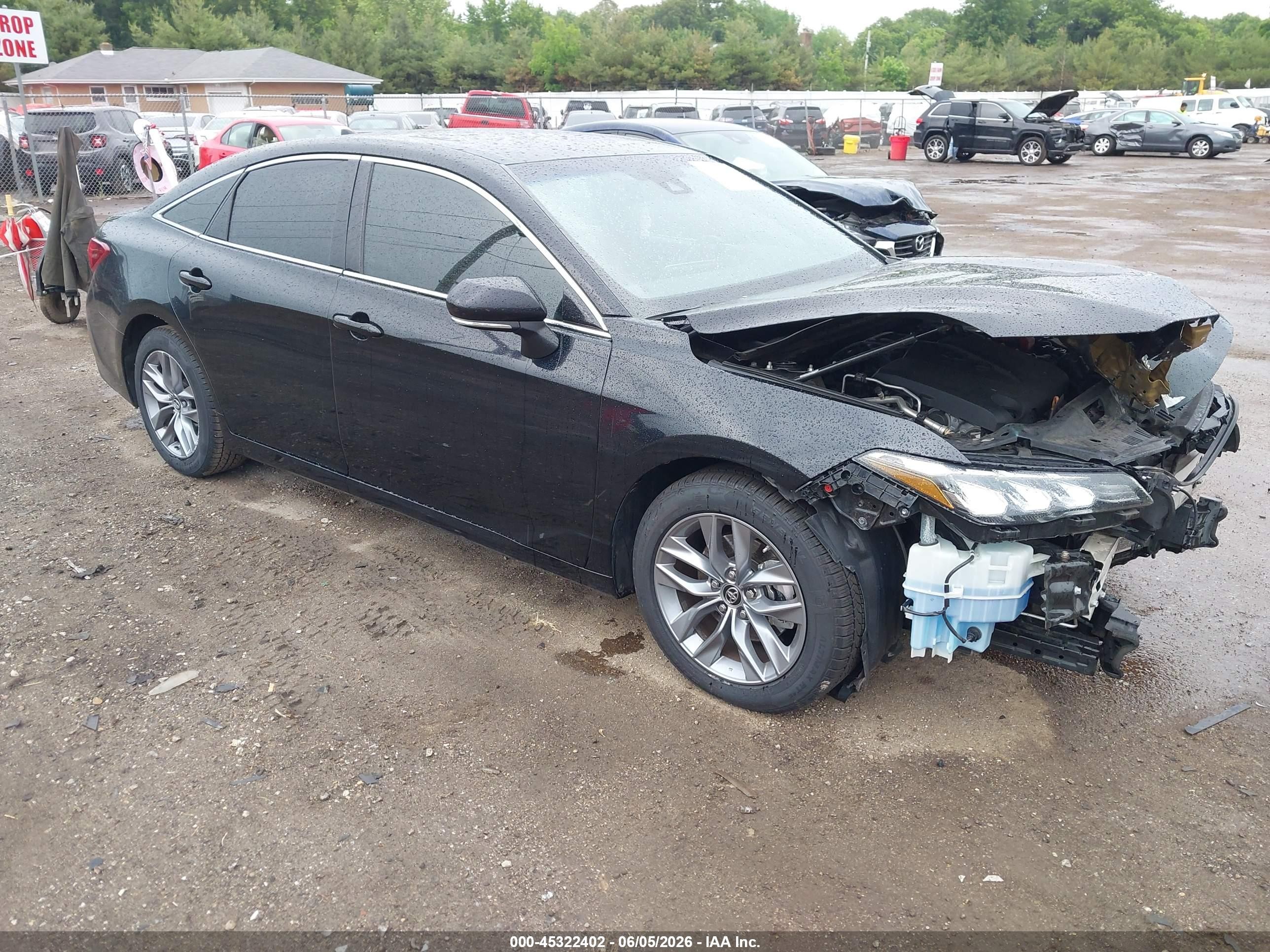 2019 Toyota Avalon Touring, VIN 4T1BZ1FBXKU037688 — Front end