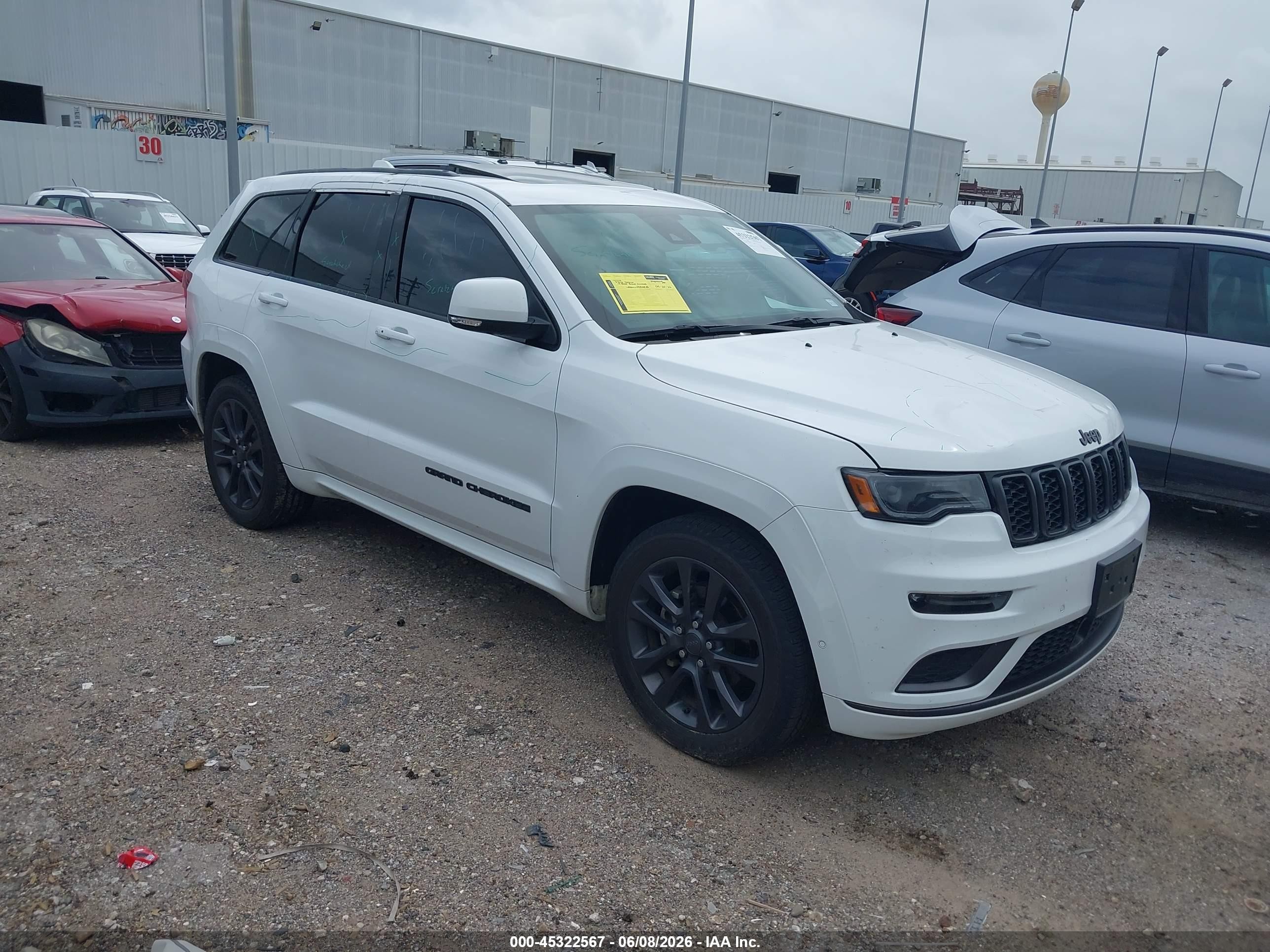 2019 Jeep Grand Cherokee Overland, VIN 1C4RJECG0KC794977 — Storm