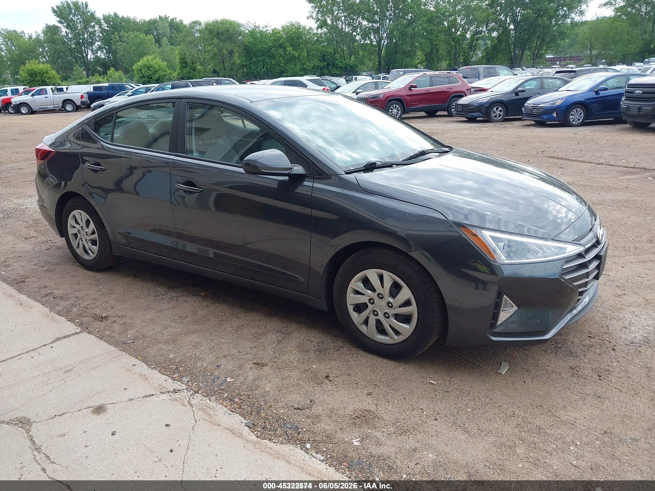 2020 Hyundai Elantra SE, VIN 5NPD74LF4LH617834 — Side
