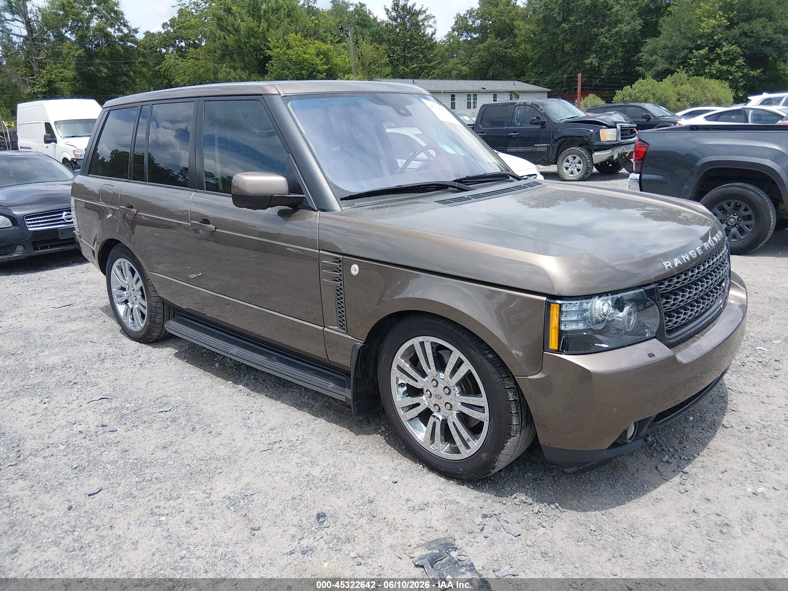 2012 Land Rover Range Rover HSE Lux, VIN SALMF1D43CA377612 — Side