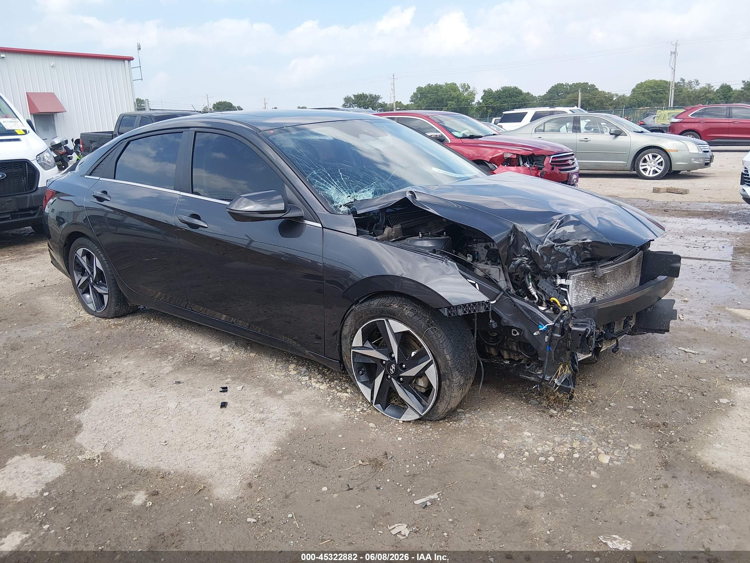 2022 Hyundai Elantra Limited, VIN 5NPLP4AG0NH058079 — Front end