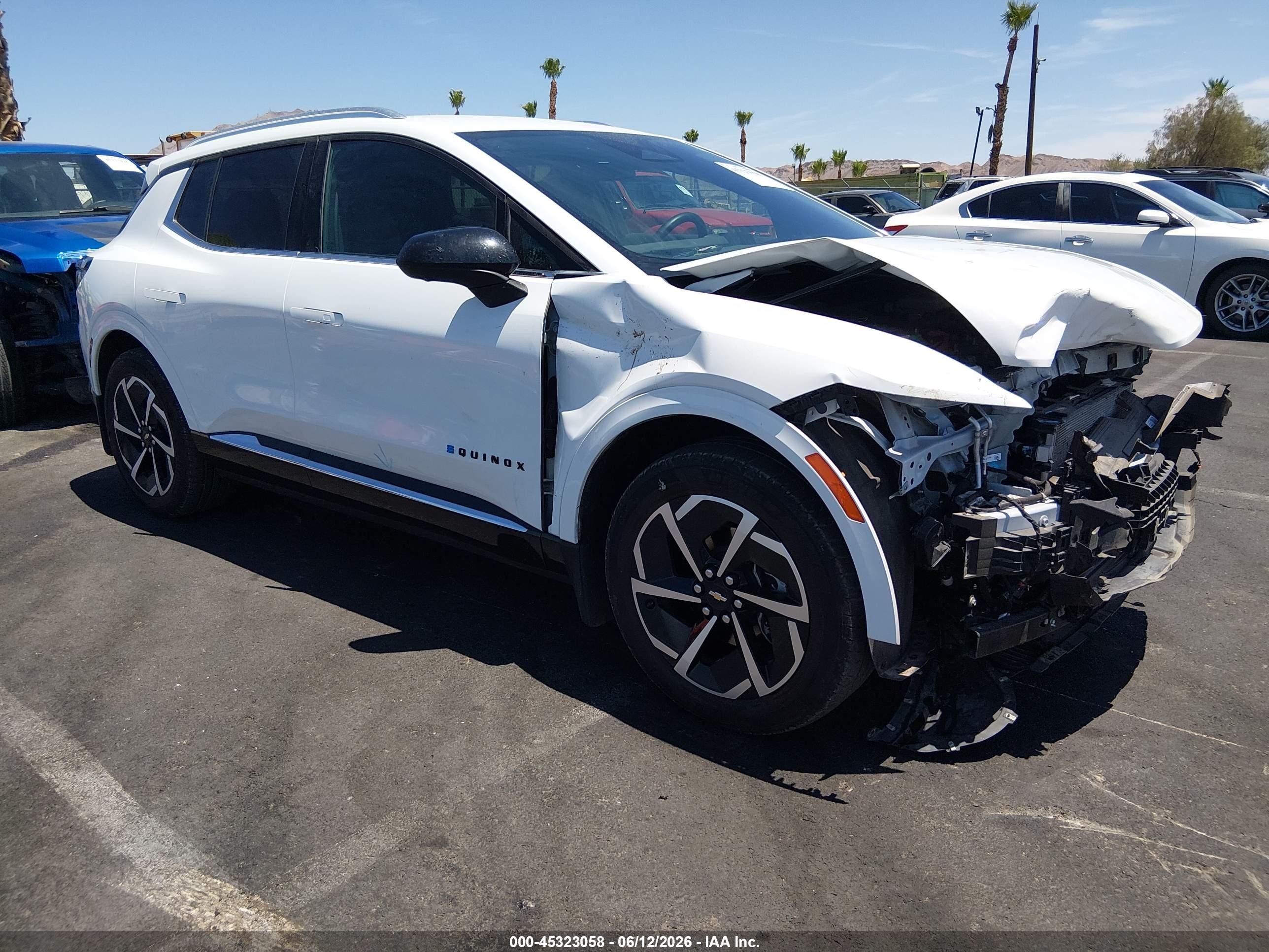2024 Chevrolet Equinox EV LT, VIN 3GN7DLRR9RS297871 — Front end