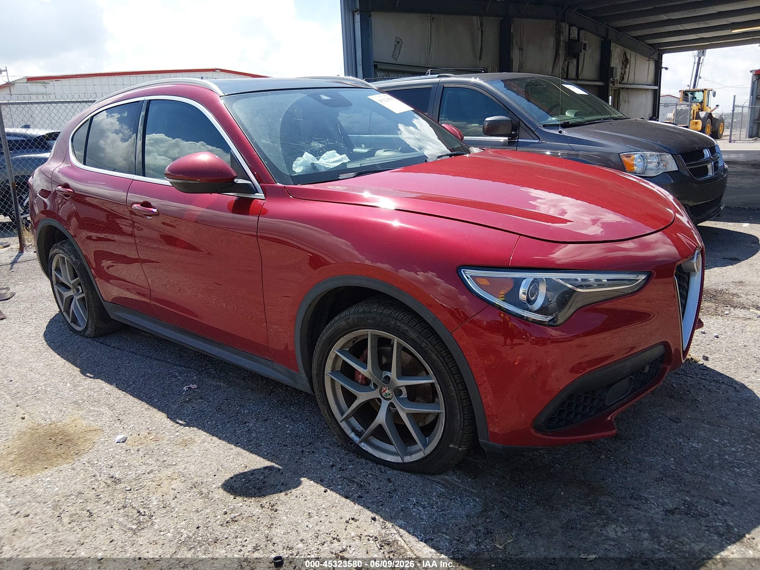2018 Alfa Romeo Stelvio Ti, VIN ZASFAKBN0J7B86733 — Auction photo 1 of 18