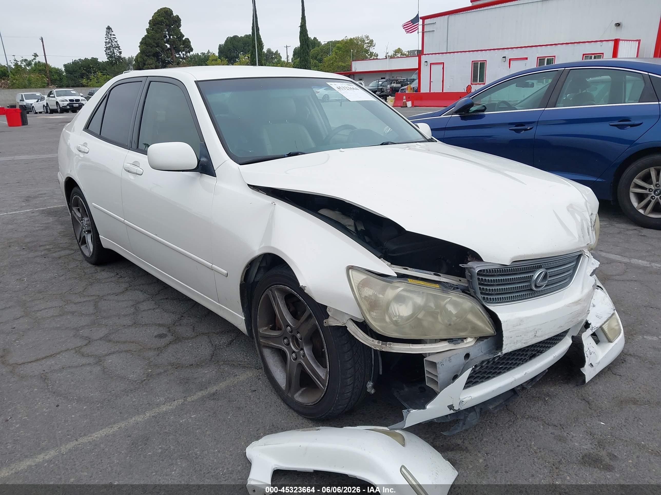 2001 Lexus IS 300/350, VIN JTHBD182110026552 — Обычный износ