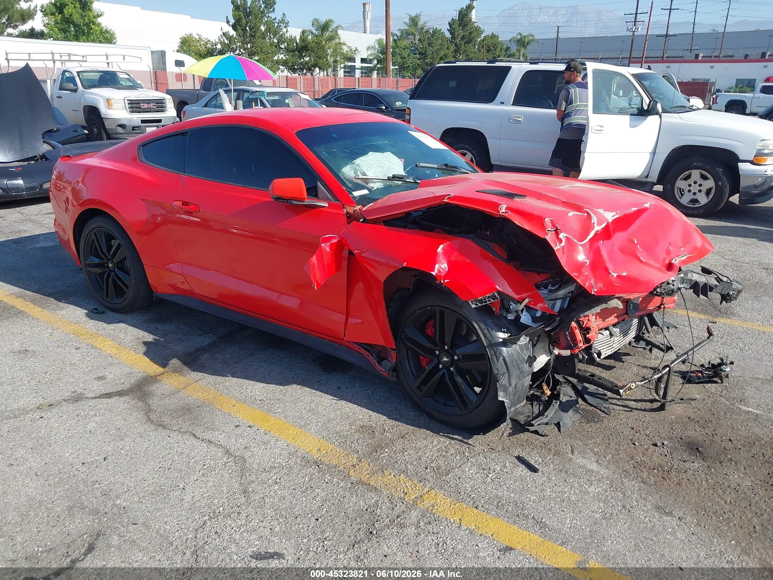 2015 Ford Mustang EcoBoost Premium, VIN 1FA6P8TH6F5380579 — Front end