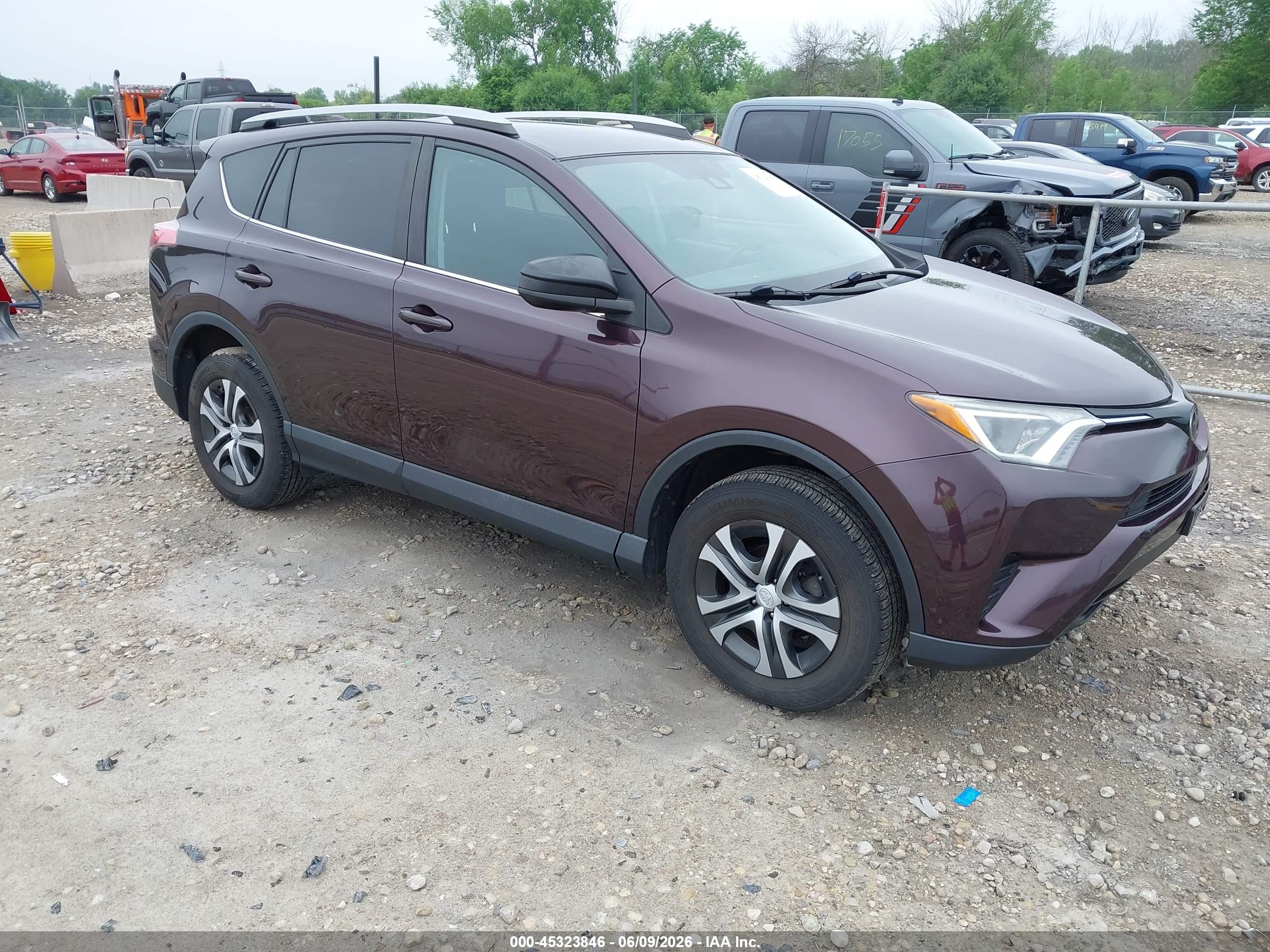 2018 Toyota RAV4 LE, VIN 2T3BFREV7JW728458 — Rear end
