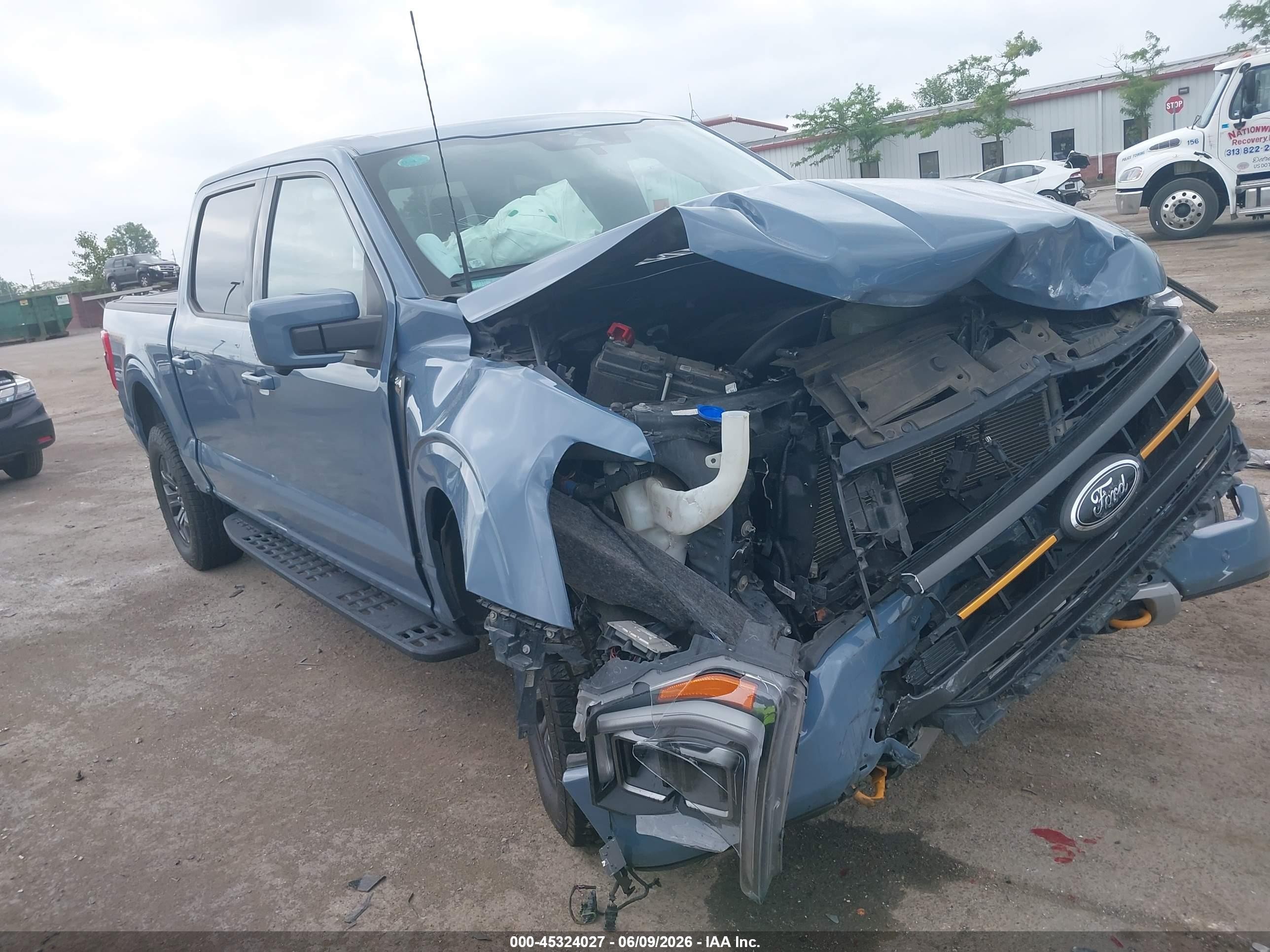 2023 Ford F-150 XL, VIN 1FTEW1E8XPFB46700 — Front end