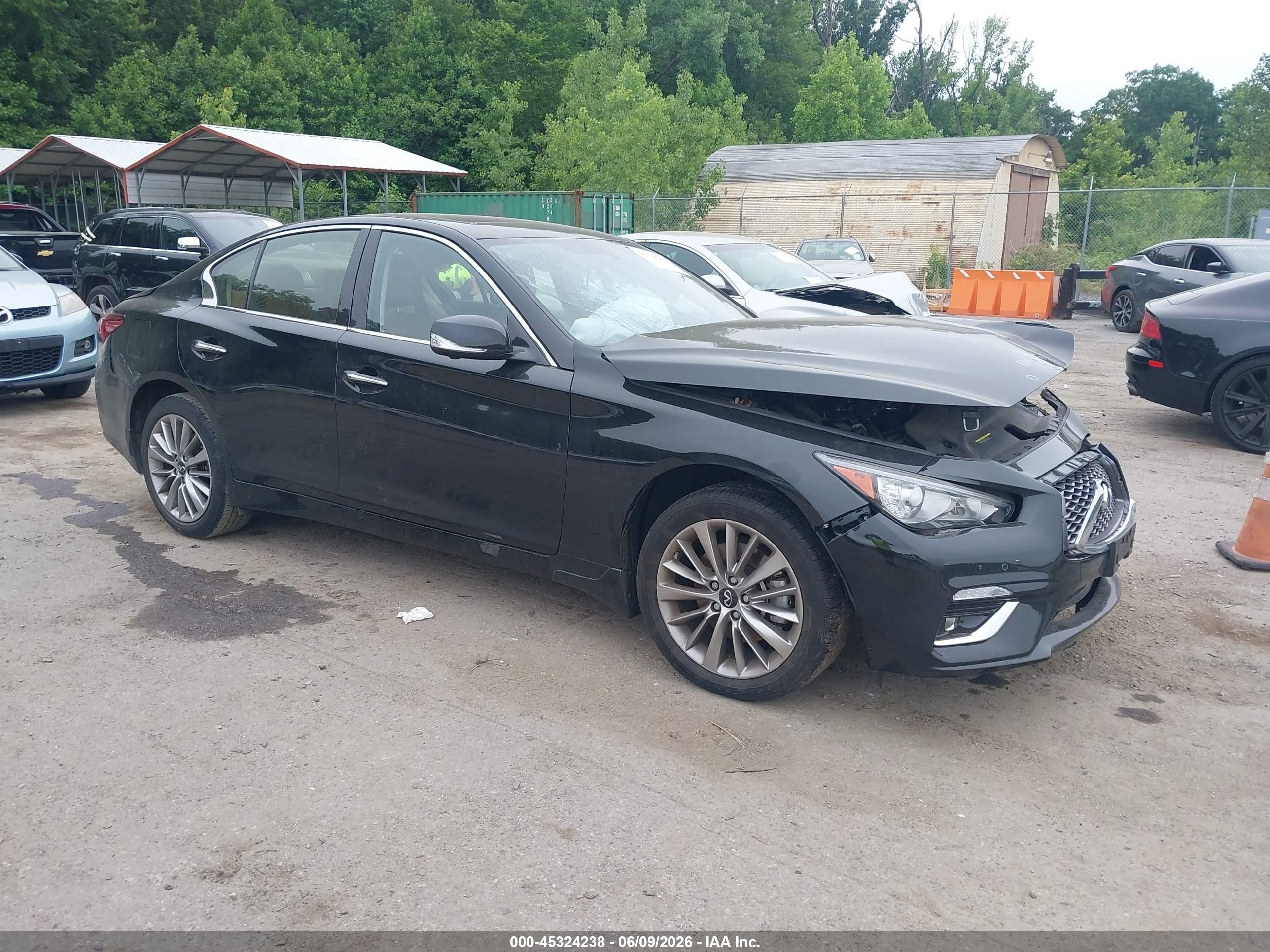 2023 Infiniti Q50 Luxe, VIN JN1EV7BR1PM543293 — Side