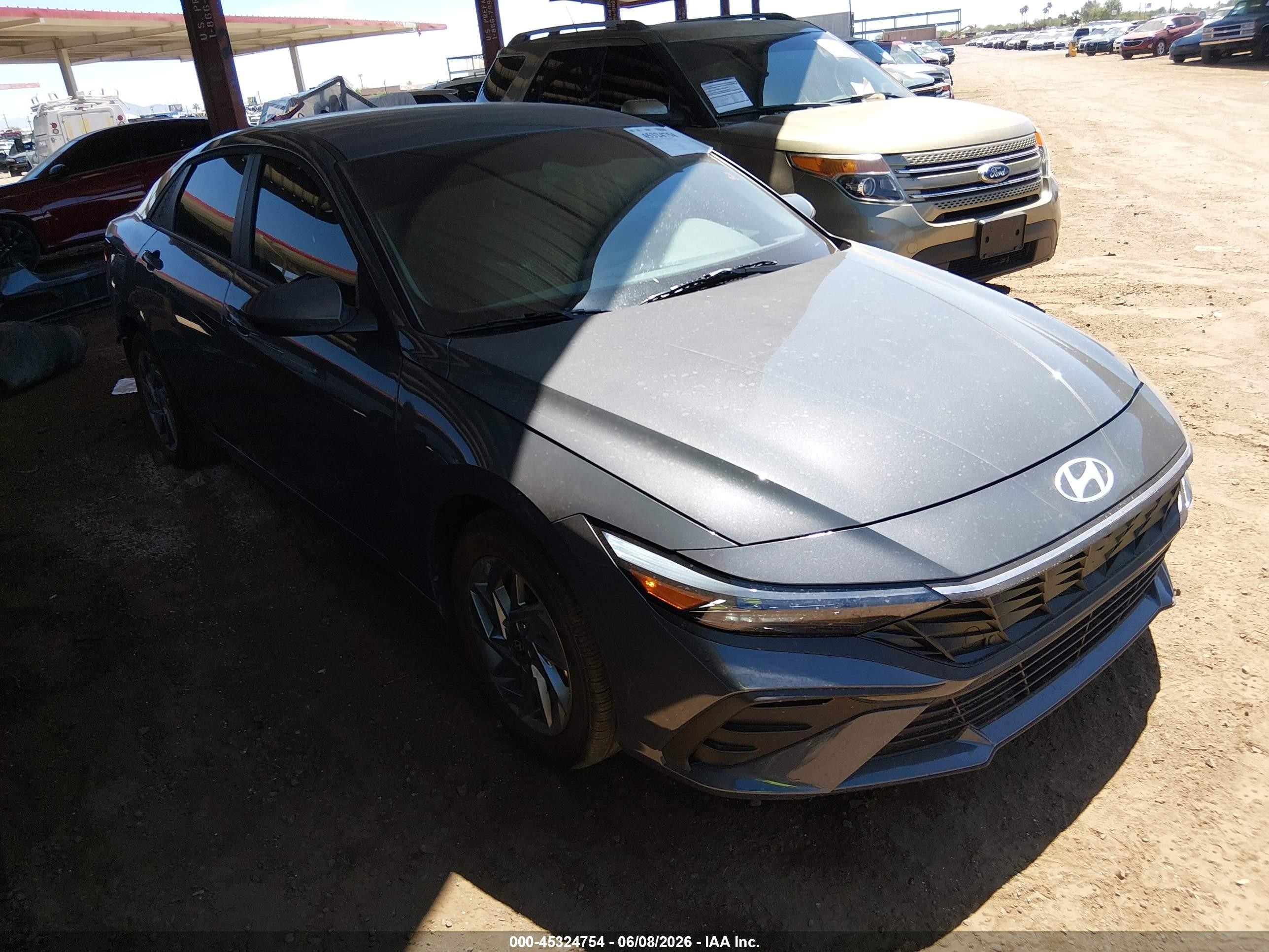 2026 Hyundai Elantra Blue, VIN KMHLM4DJ0TU200123 — Rear end