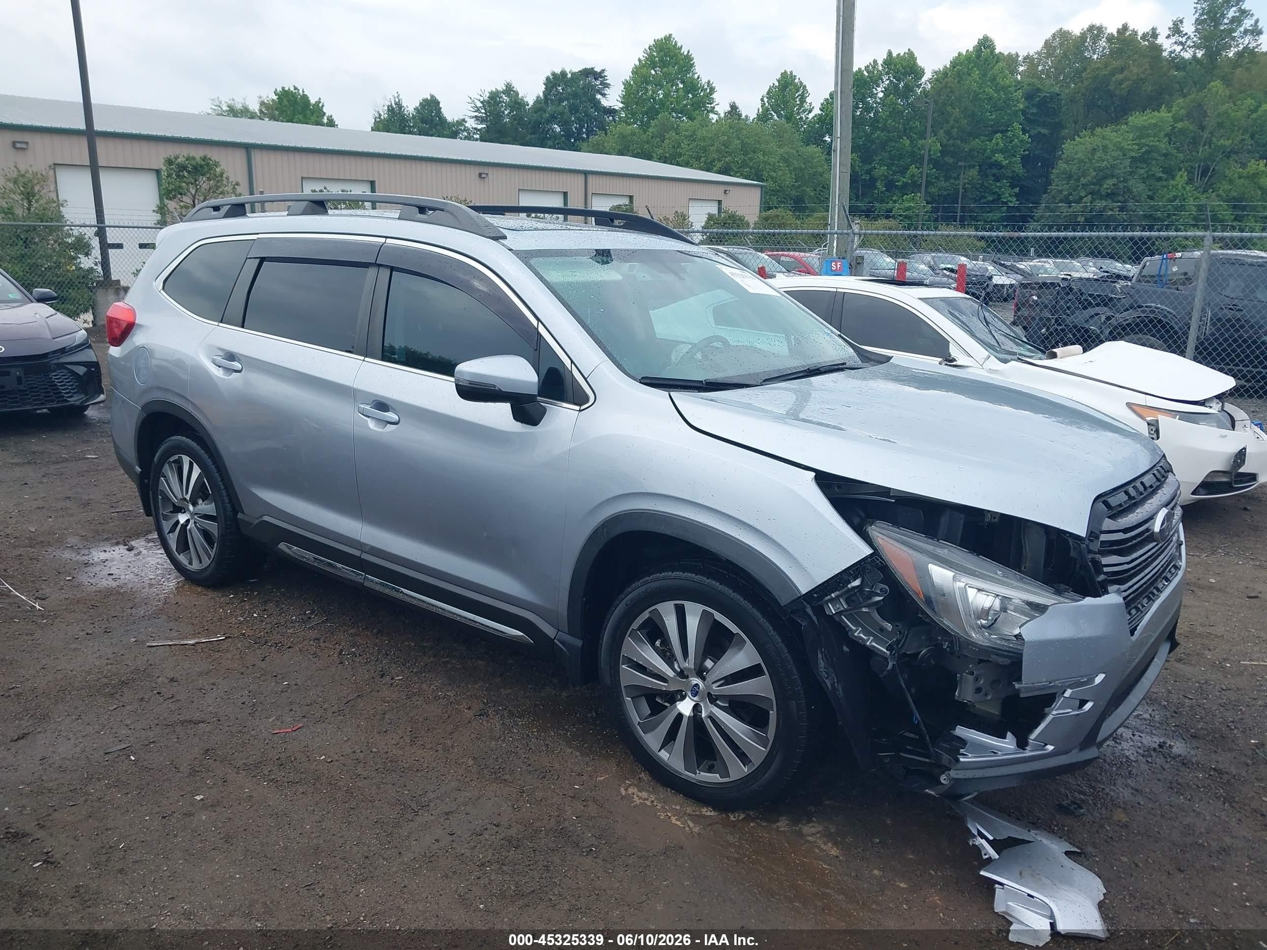 2021 Subaru Ascent Limited, VIN 4S4WMALD0M3412034 — Front end