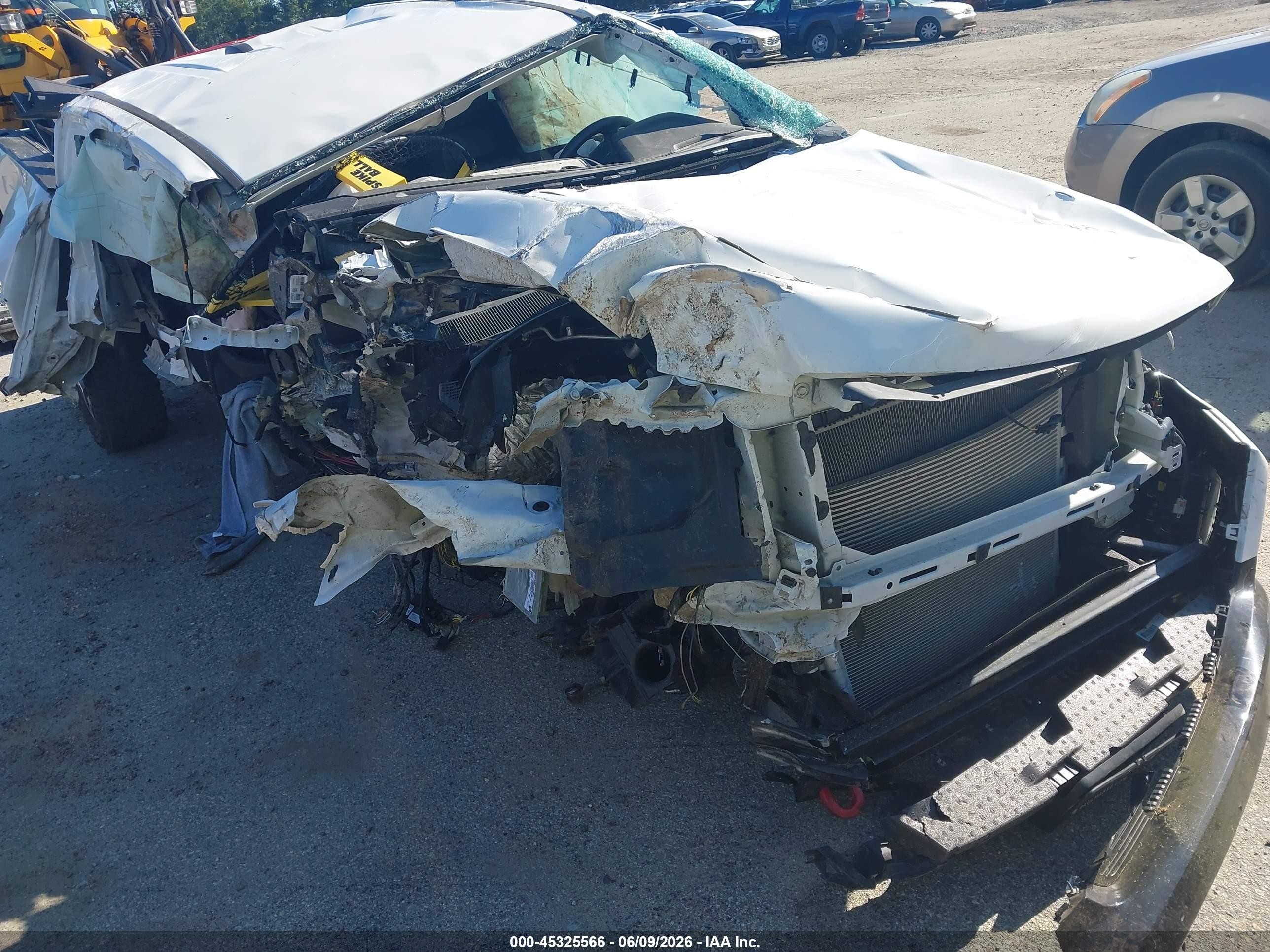 2022 GMC Canyon 4WD AT4, VIN 1GTG6FEN0N1289824 — Rollover