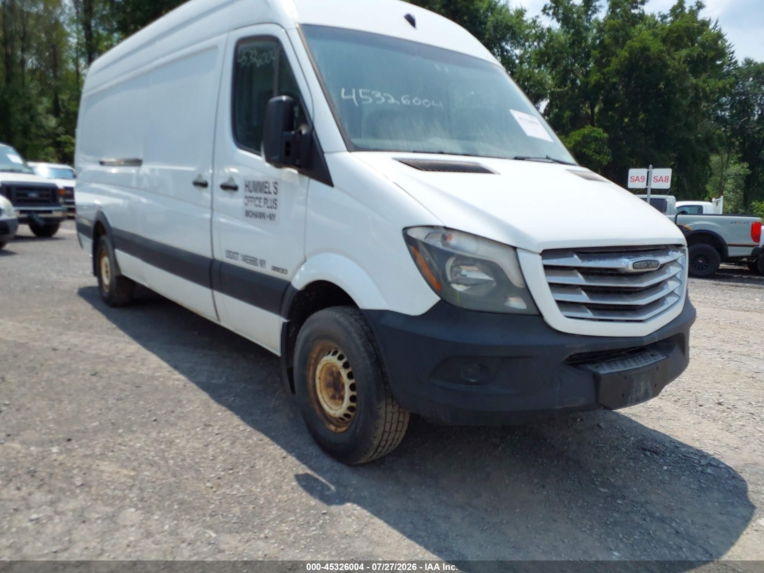 2015 Freightliner Sprinter, VIN WDYPE8DCXFP124963 — Normal wear