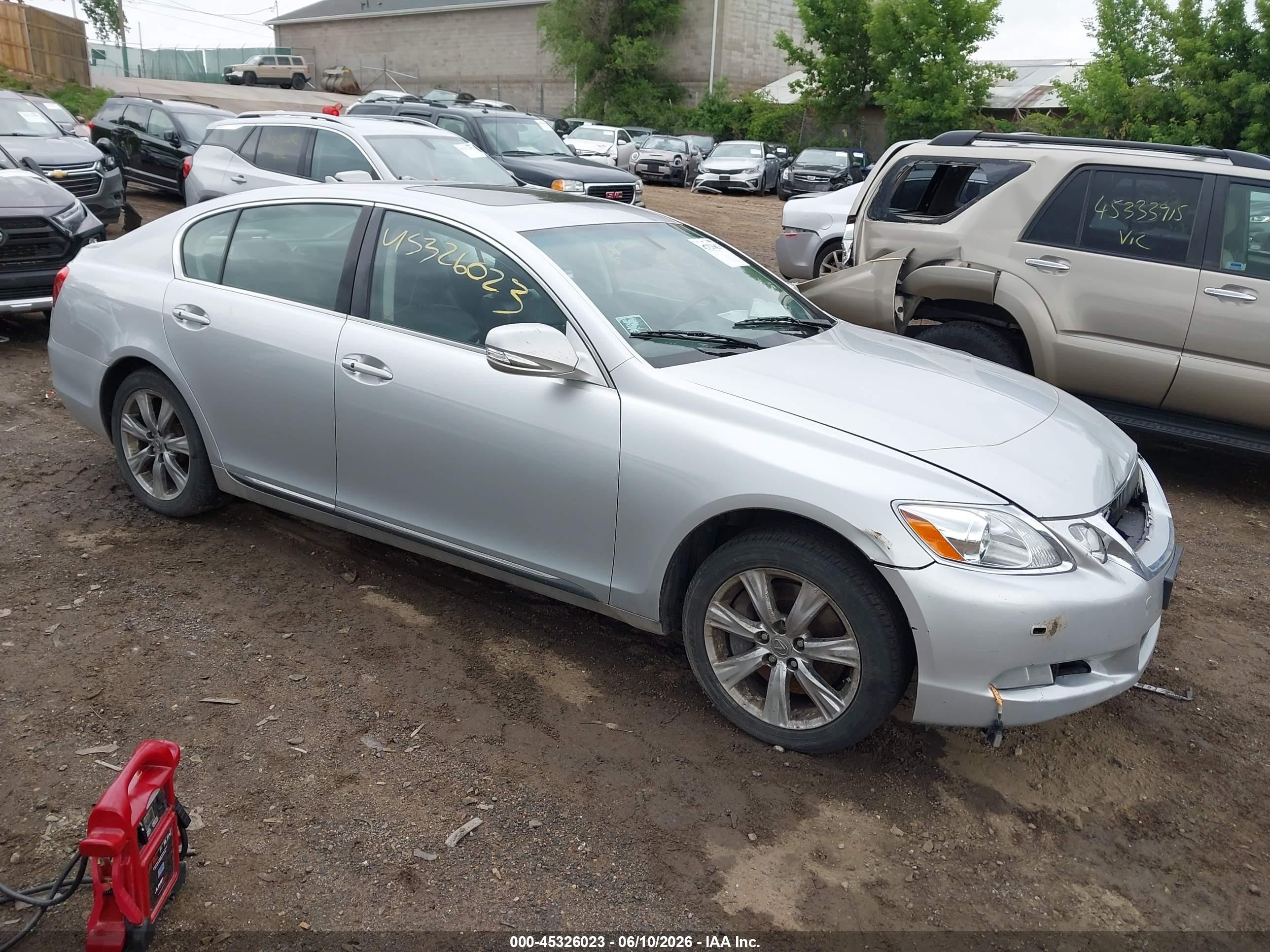 2010 Lexus GS 350, VIN JTHCE1KS7A0025643 — Перед