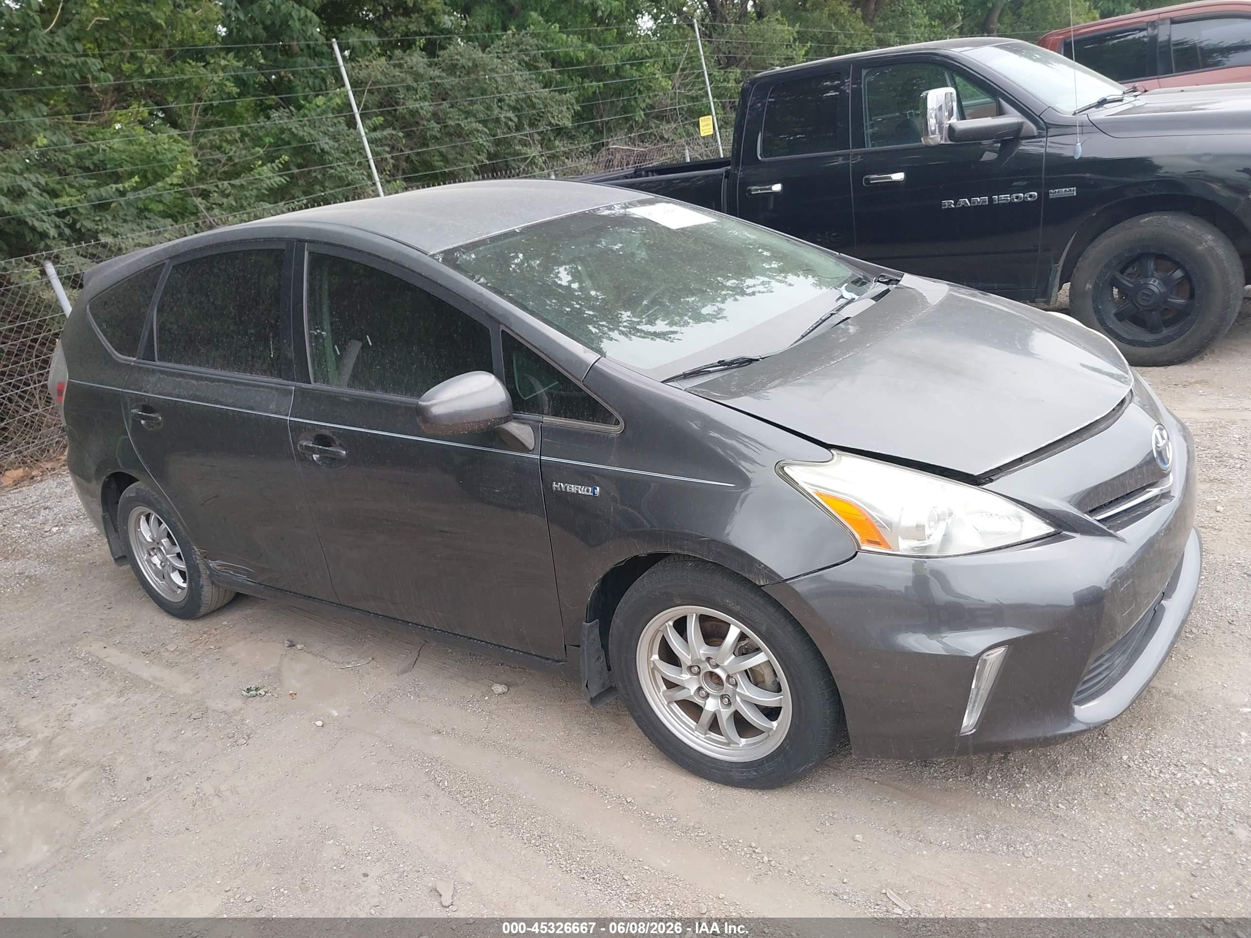 2013 Toyota Prius Five, VIN JTDZN3EU8D3190303 — Front end