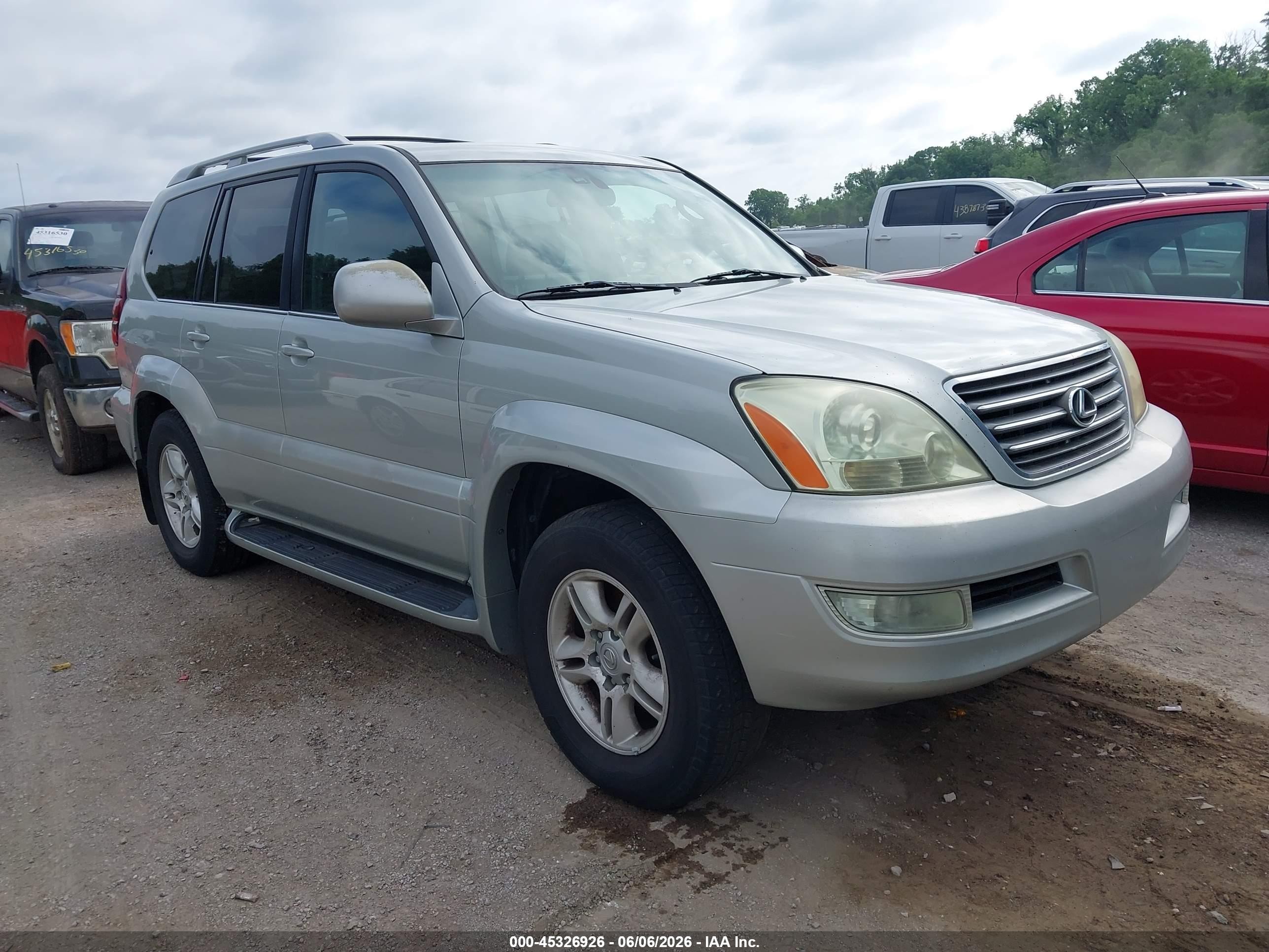 2003 Lexus GX 470, VIN JTJBT20X130008618 — Normal wear
