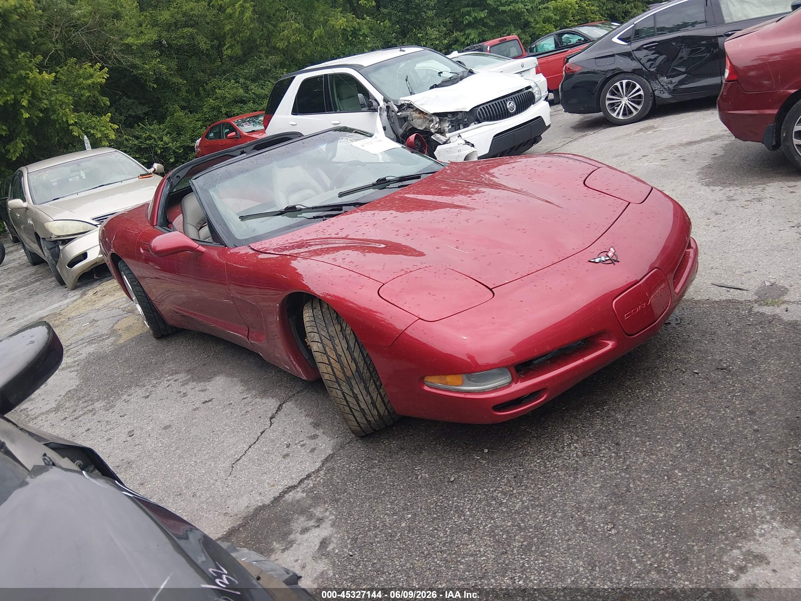 2000 Chevrolet Corvette, VIN 1G1YY22G4Y5112017 — Side
