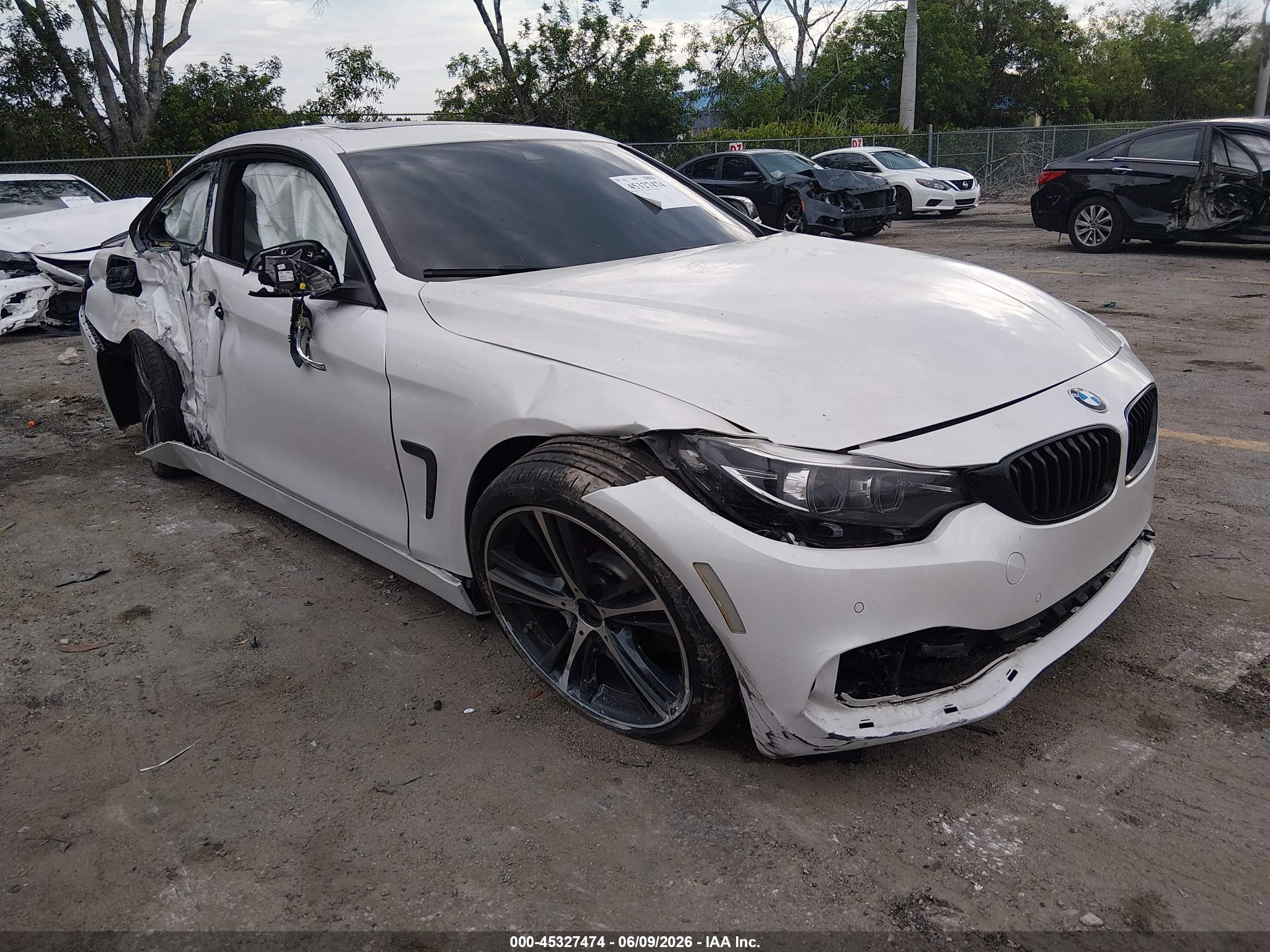 2020 BMW 4 Series 440i, VIN WBA4W7C02LFH61909 — Side