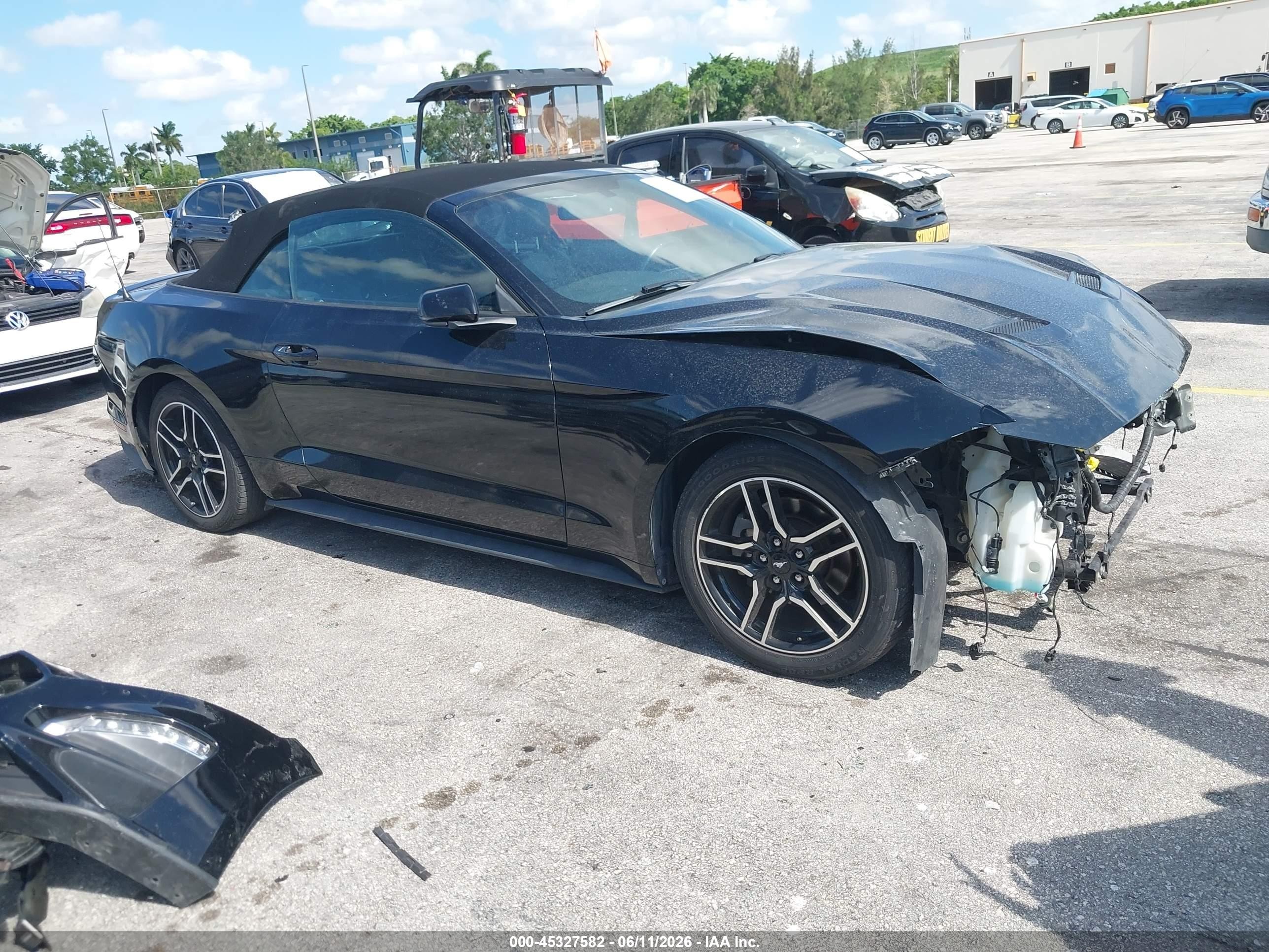 2020 Ford Mustang EcoBoost, VIN 1FATP8UHXL5105925 — Front end