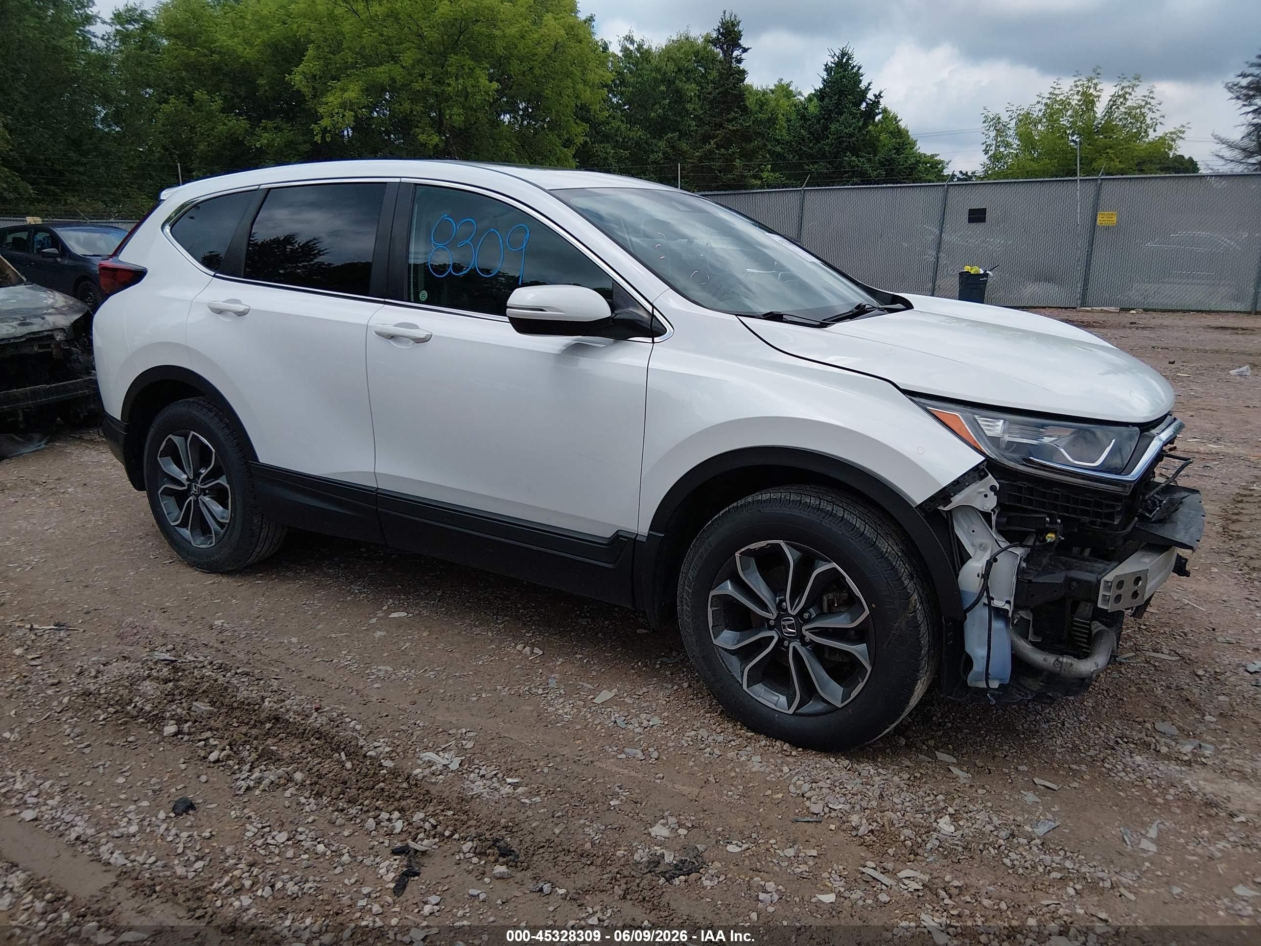 2021 Honda CR-V EX-L, VIN 5J6RW2H8XML020041 — Front end