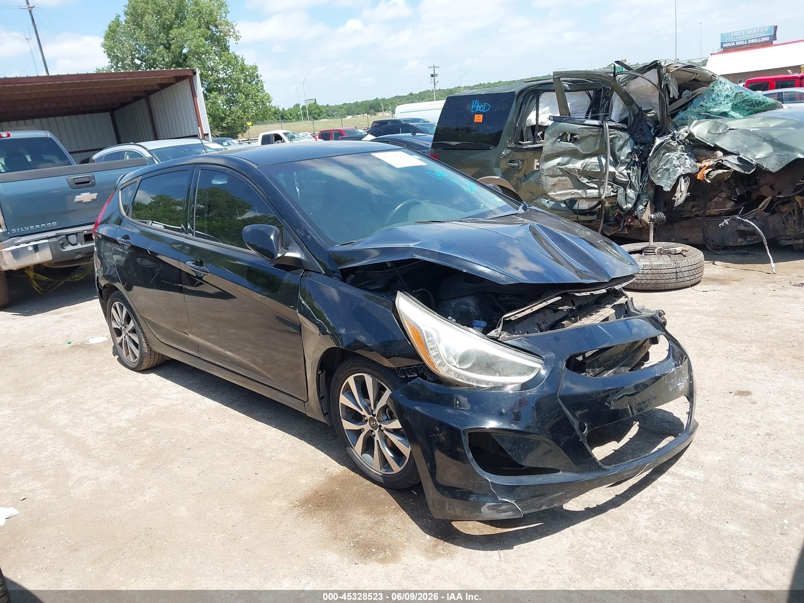 2017 Hyundai Accent Sport, VIN KMHCU5AE2HU354319 — Перед