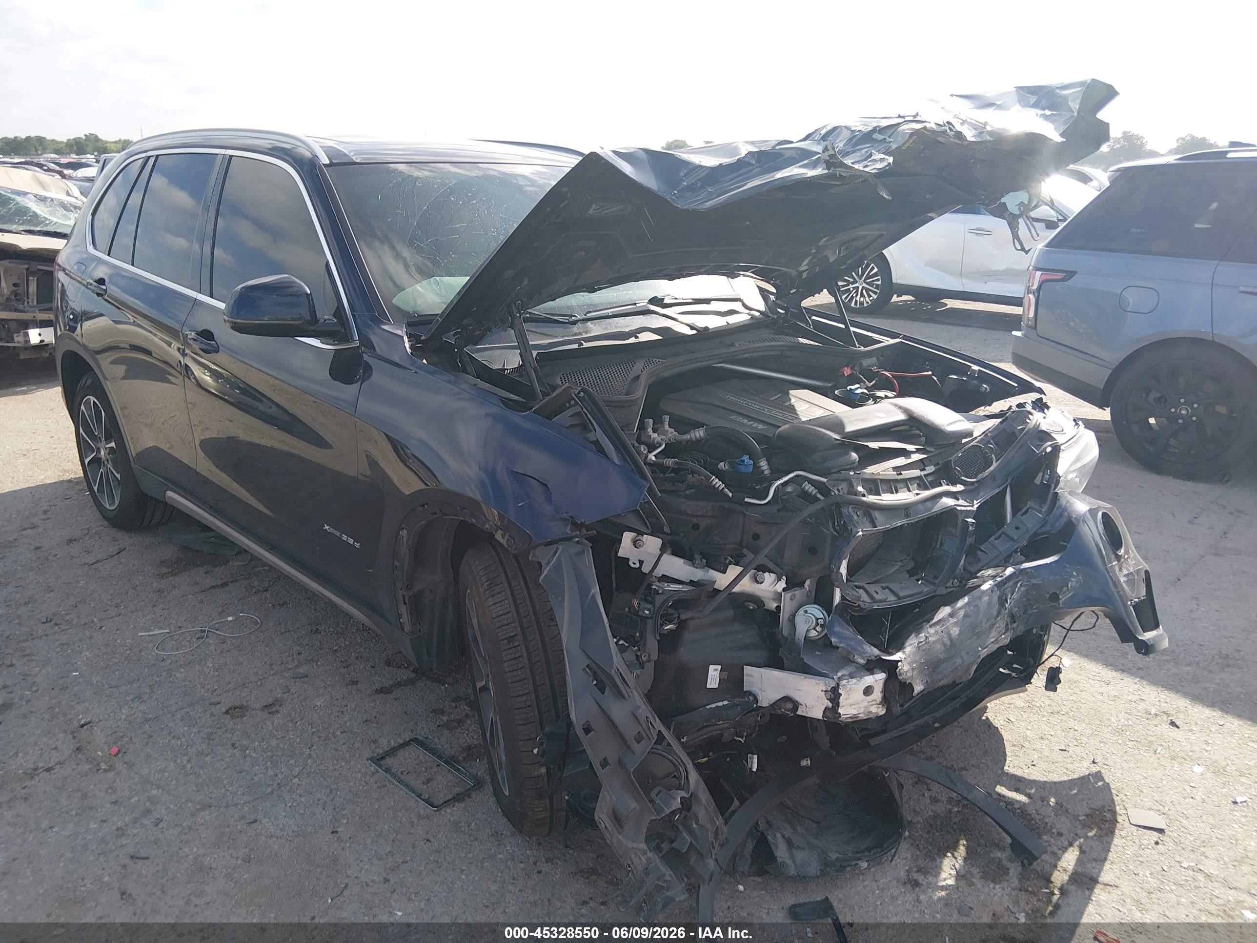 2018 BMW X5 xDrive35d, VIN 5UXKS4C58J0Y19825 — Front end