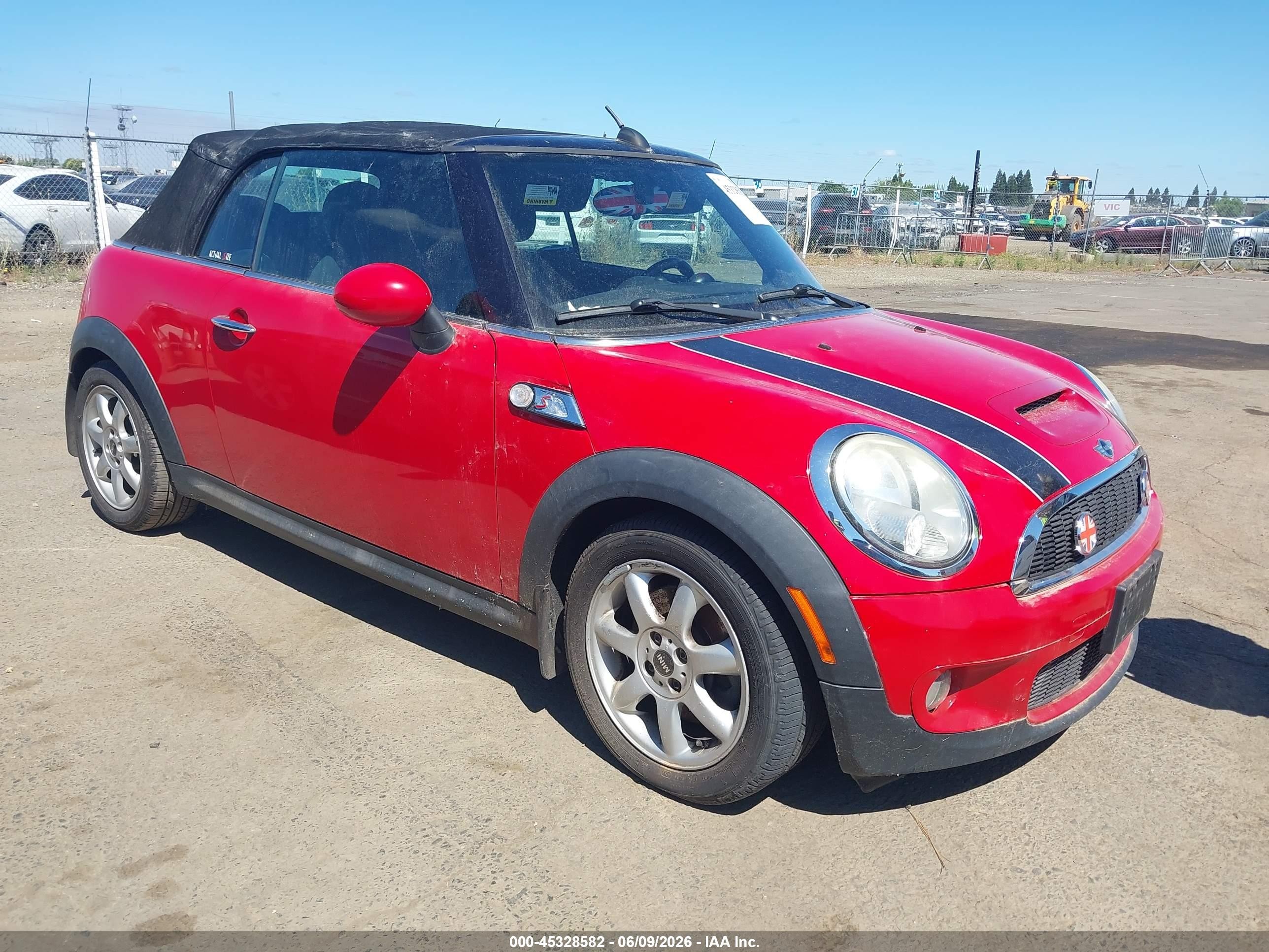 2010 MINI Convertible S, VIN WMWMS3C56ATZ85485 — Обычный износ