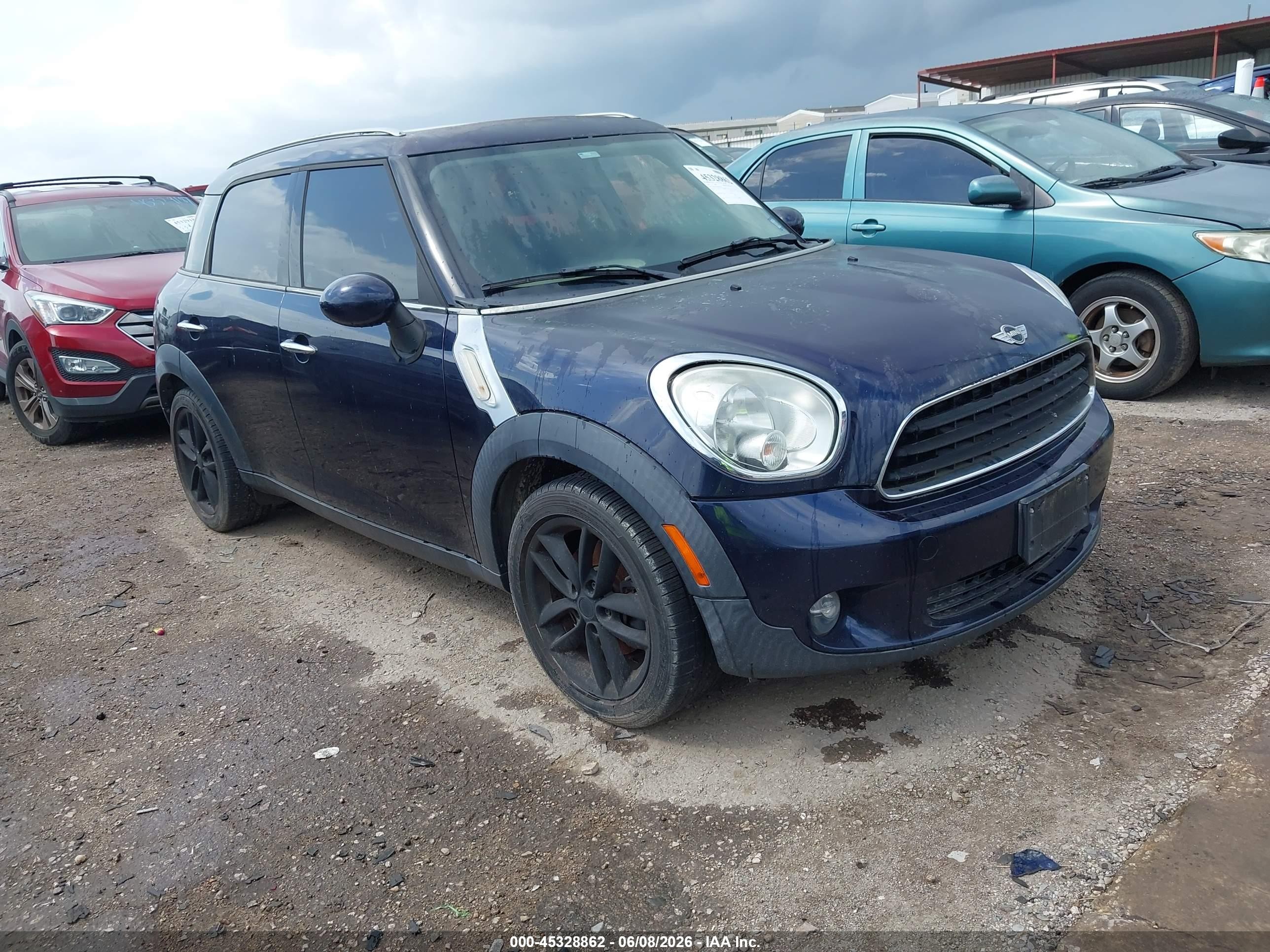 2011 MINI Countryman, VIN WMWZB3C58BWM01285 — Normal wear
