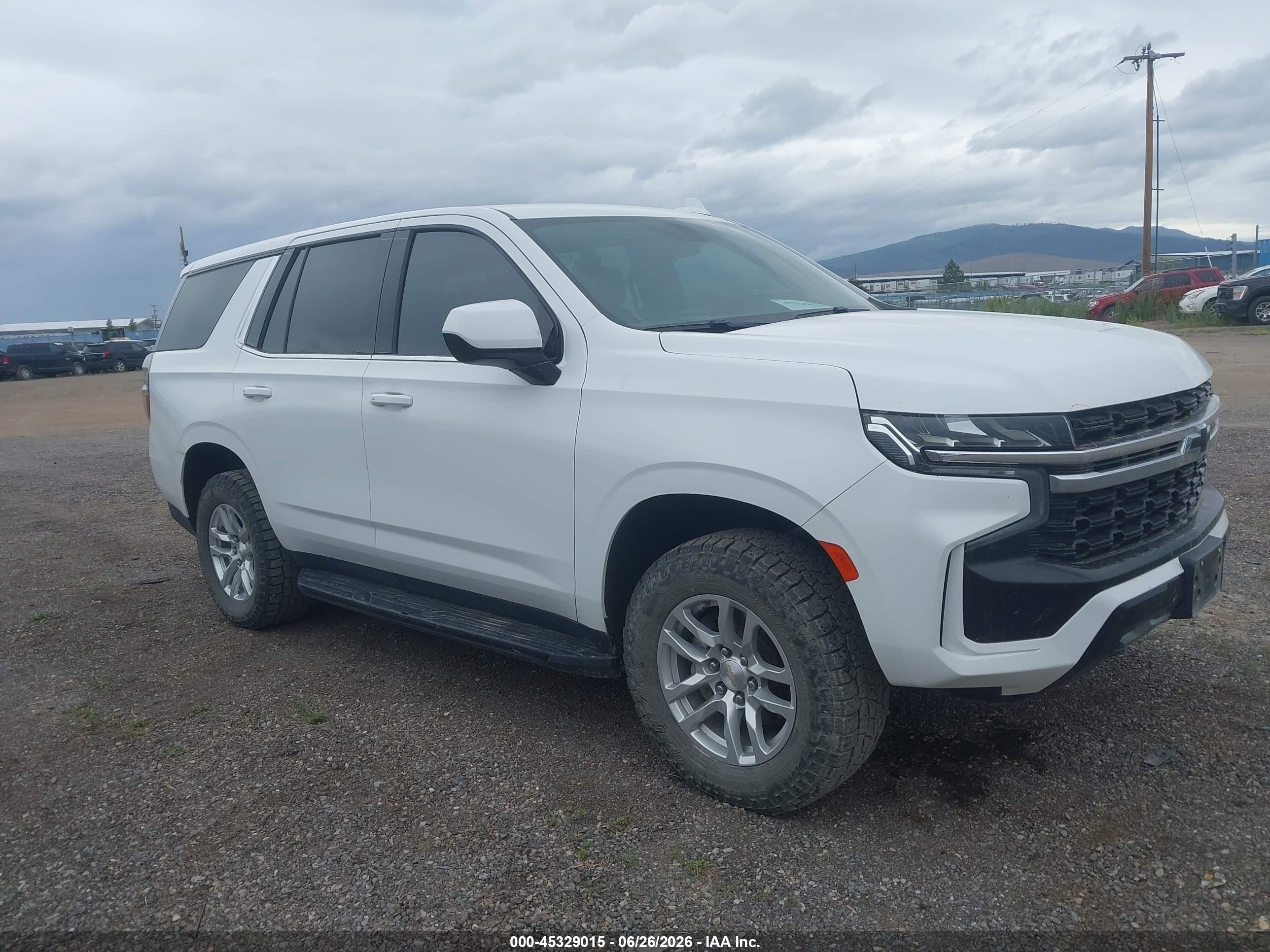 2023 Chevrolet Tahoe Commercial, VIN 1GNSKLED6PR149249 — Бок