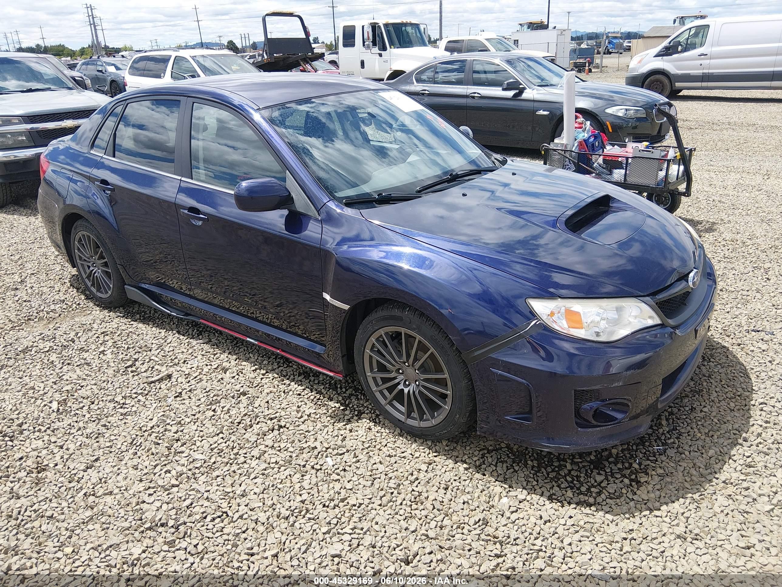 2013 Subaru WRX WRX, VIN JF1GV7E66DG003090 — Зад