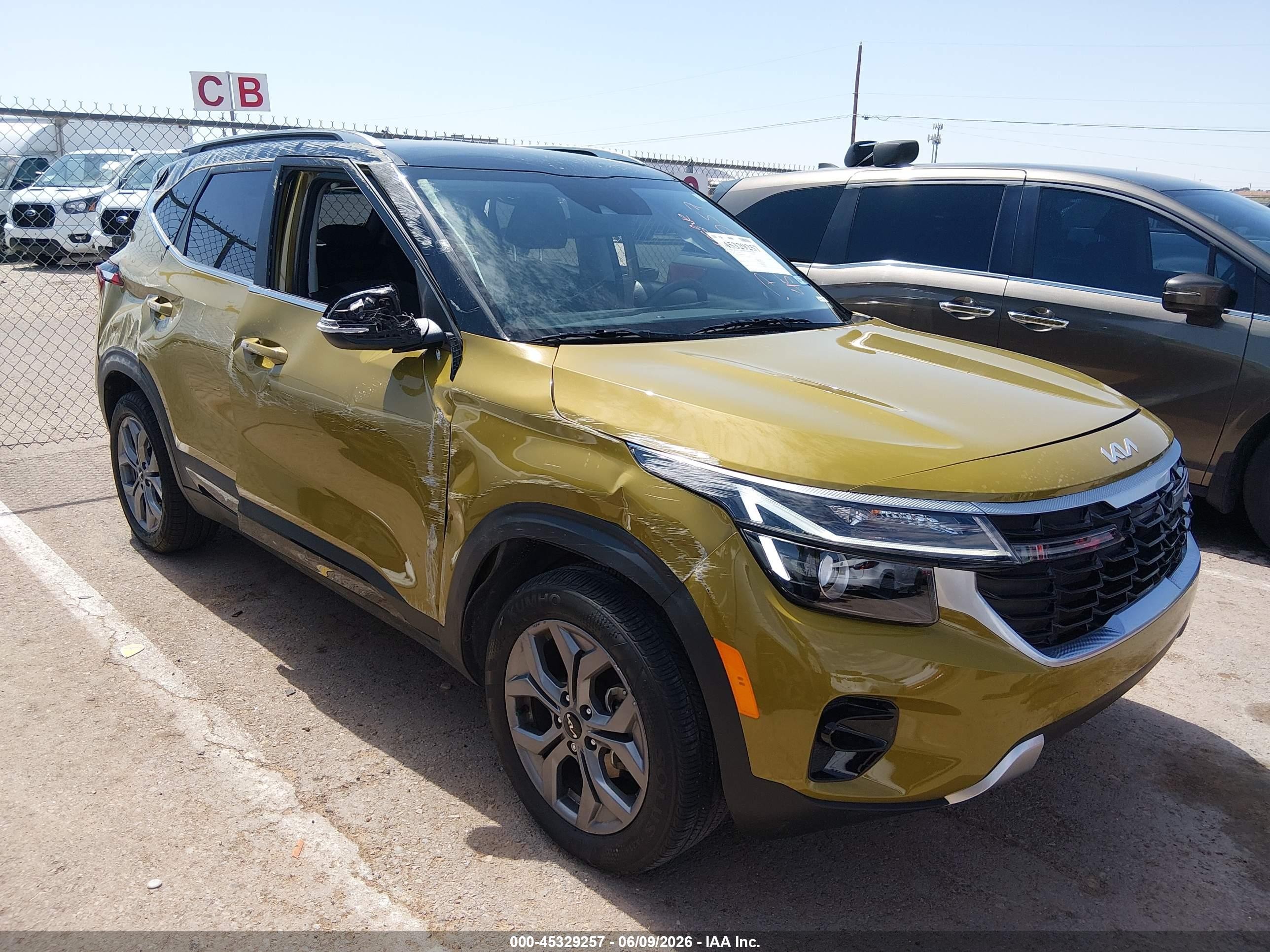 2024 Kia Seltos S, VIN KNDEU2AA6R7655197 — Бок