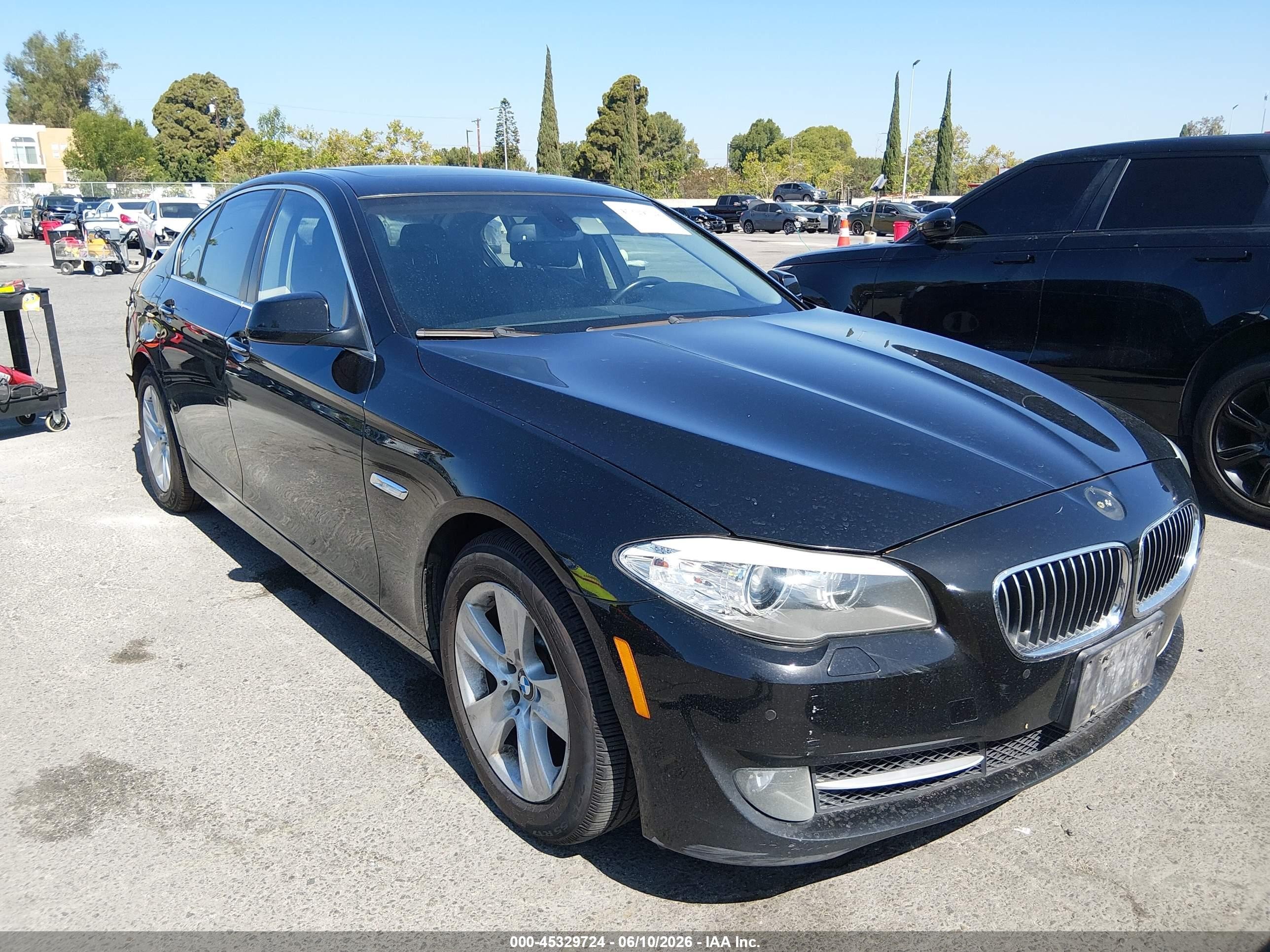 2011 BMW 5 Series 528i, VIN WBAFR1C54BDJ97597 — Rear end
