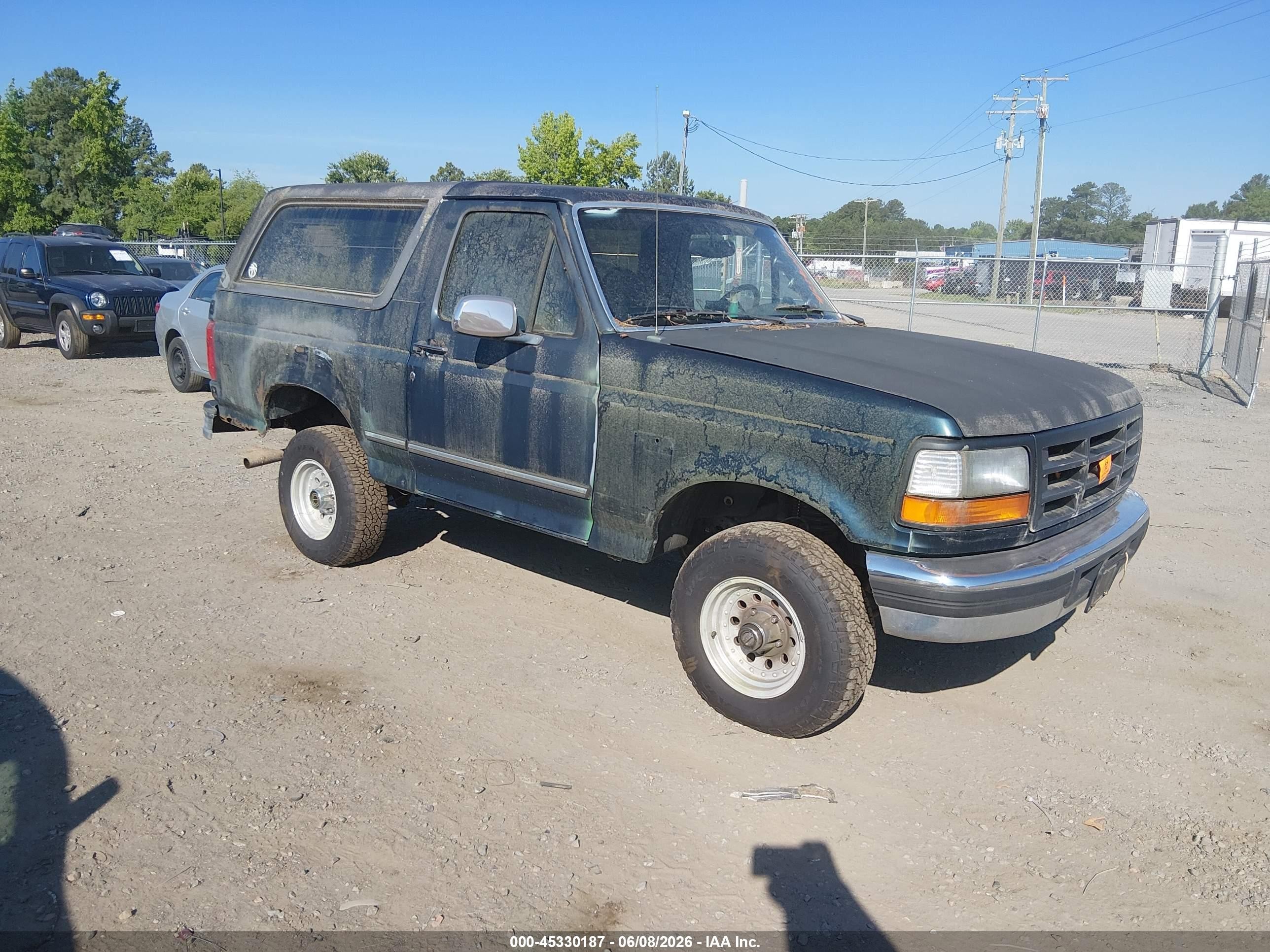 1993 Ford Bronco Custom, VIN 1FMEU15H0PLA73422 — Normal wear