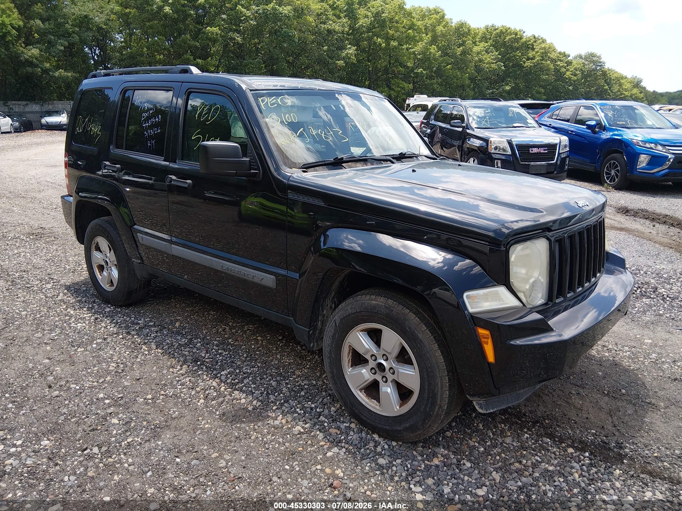 2012 Jeep Liberty Sport Latitude, VIN 1C4PJMAK7CW138039 — Перед
