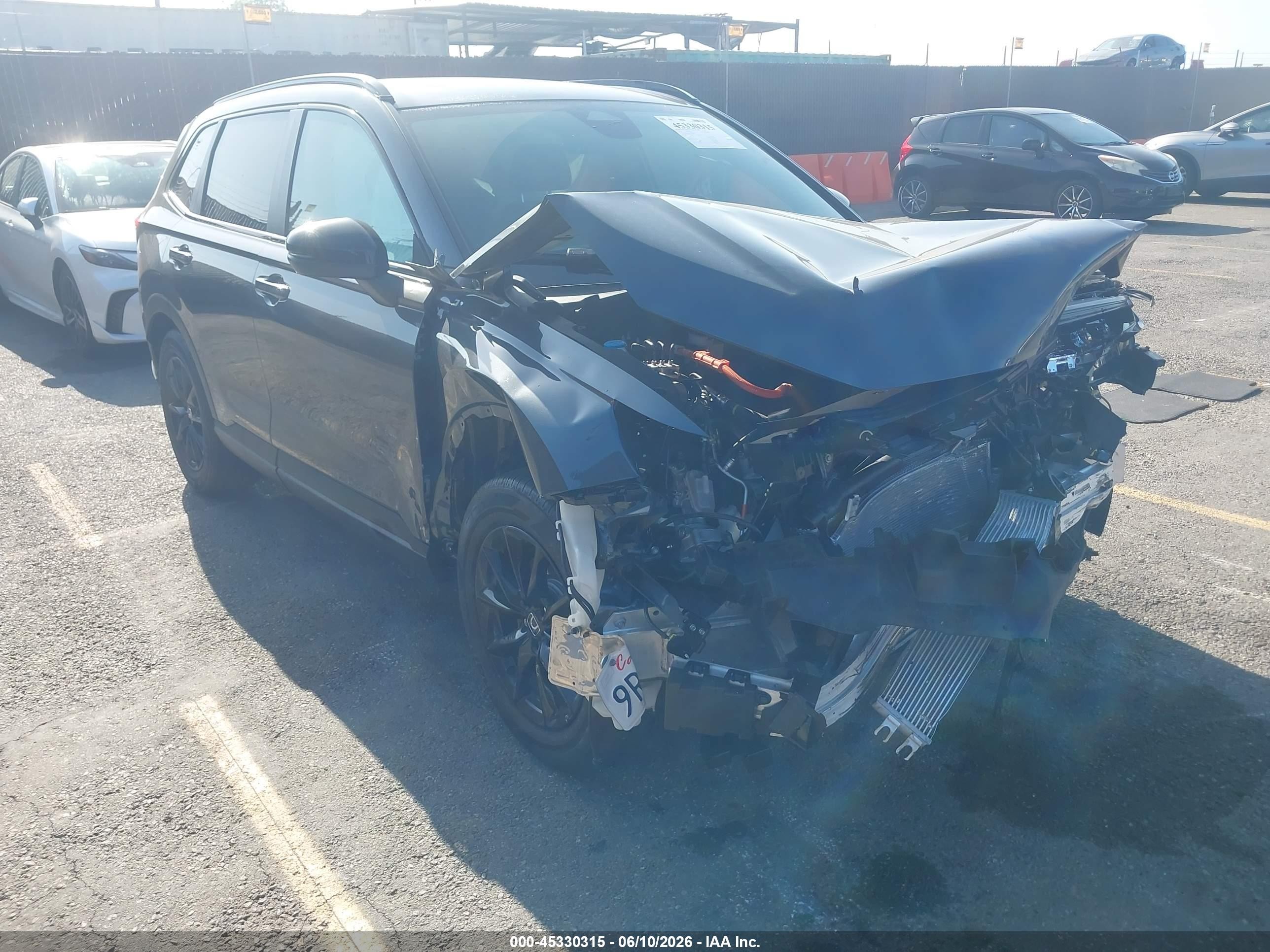 2026 Honda CR-V Sport-L, VIN 7FARS5H86TE008946 — Front end