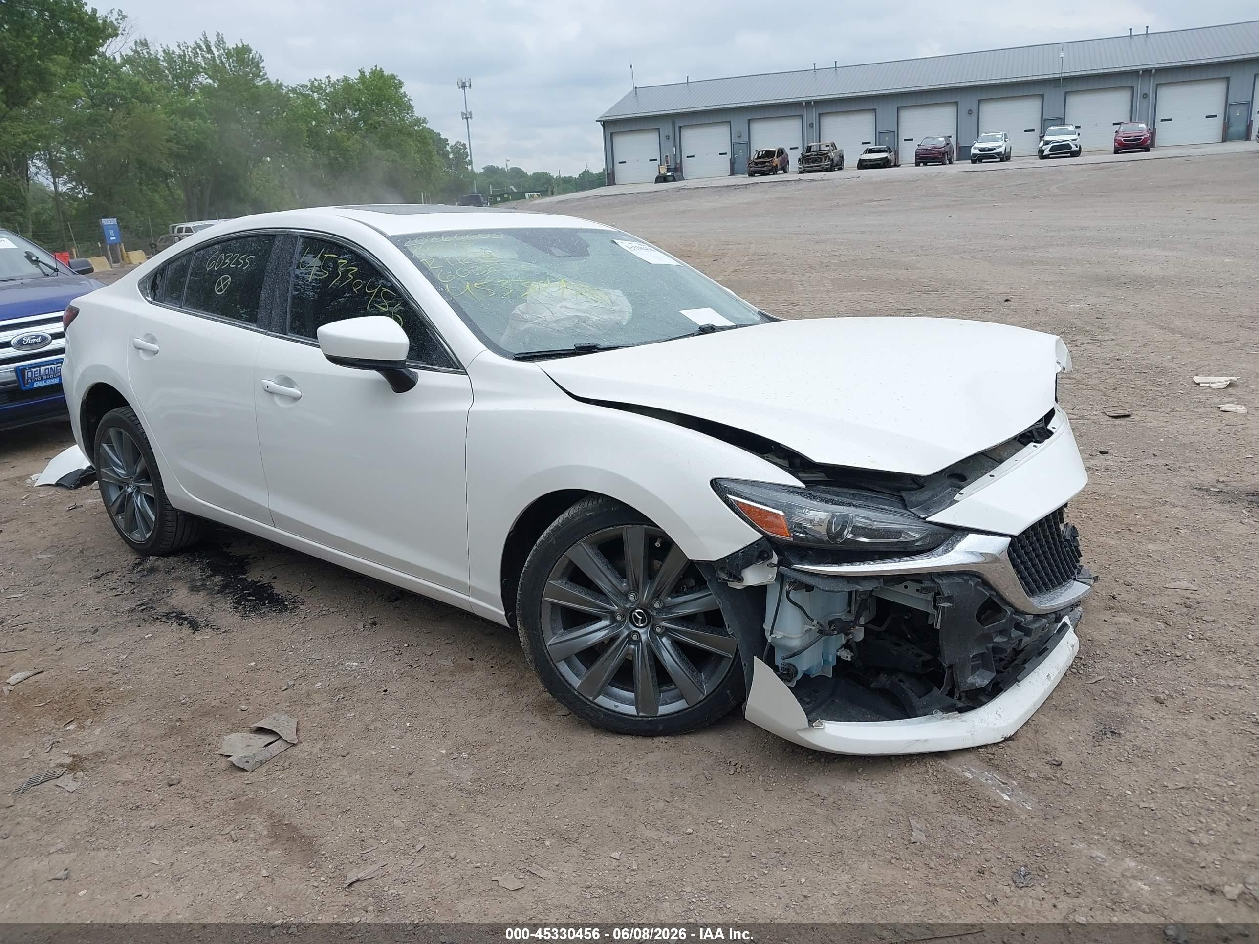 2021 Mazda 6 Touring, VIN JM1GL1VM1M1603255 — Перед