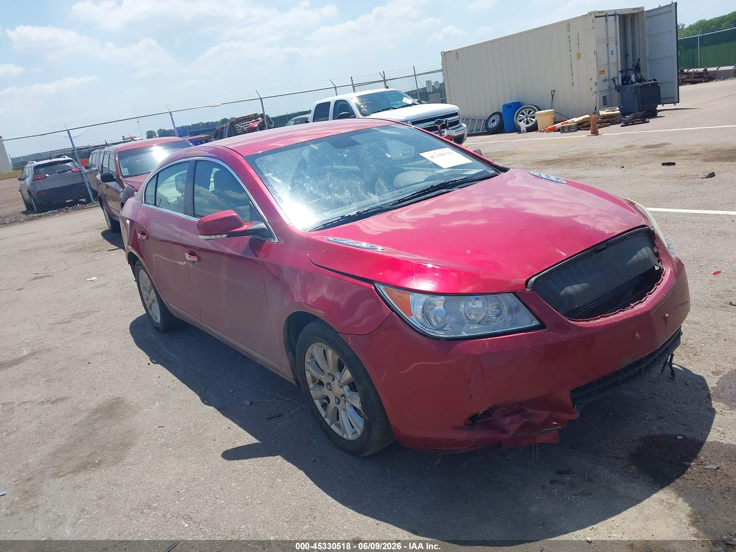 2013 Buick LaCrosse Leather, VIN 1G4GC5ER5DF128470 — Front end