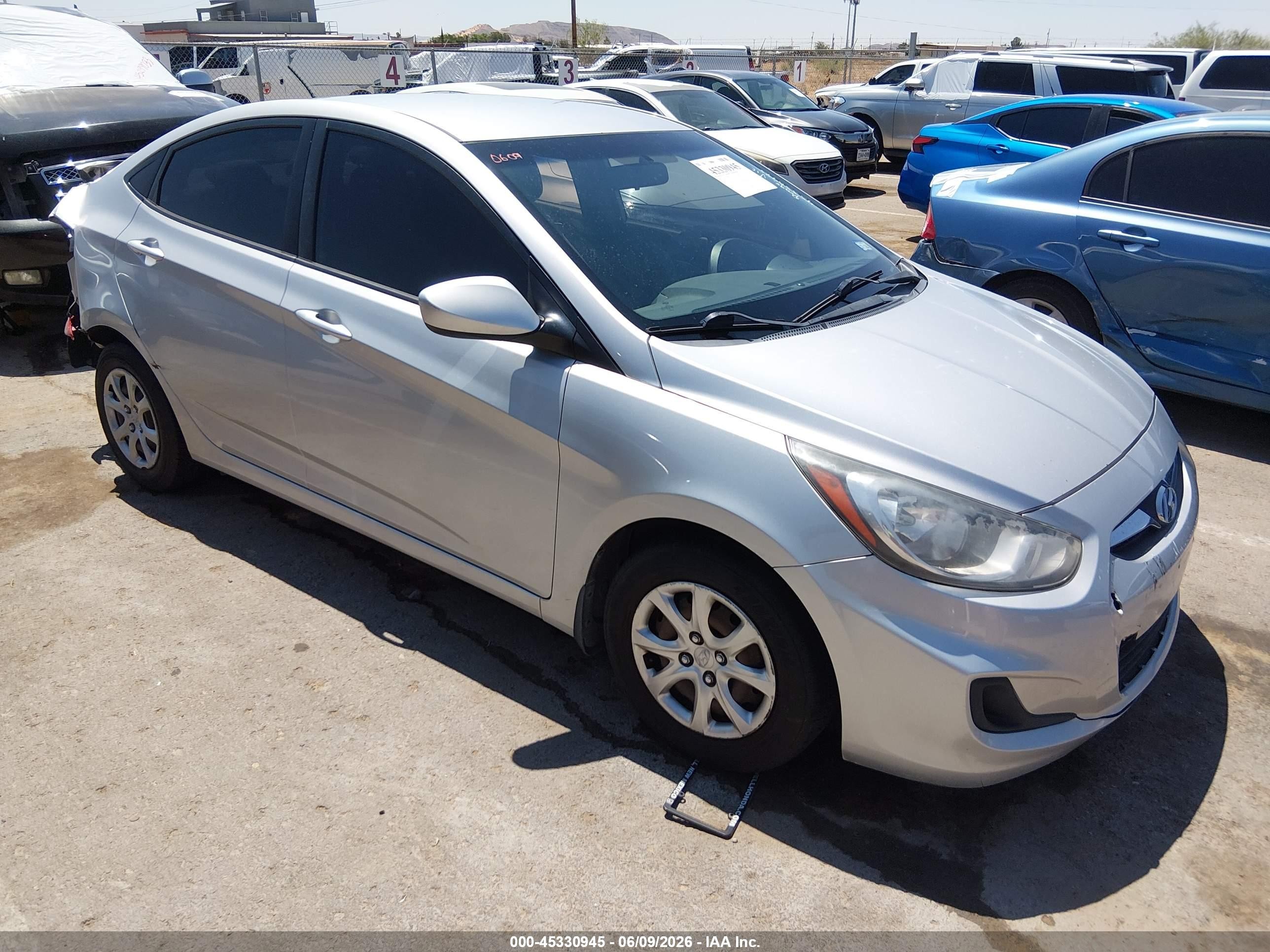 2013 Hyundai Accent GLS, VIN KMHCT4AE6DU576207 — Rear end