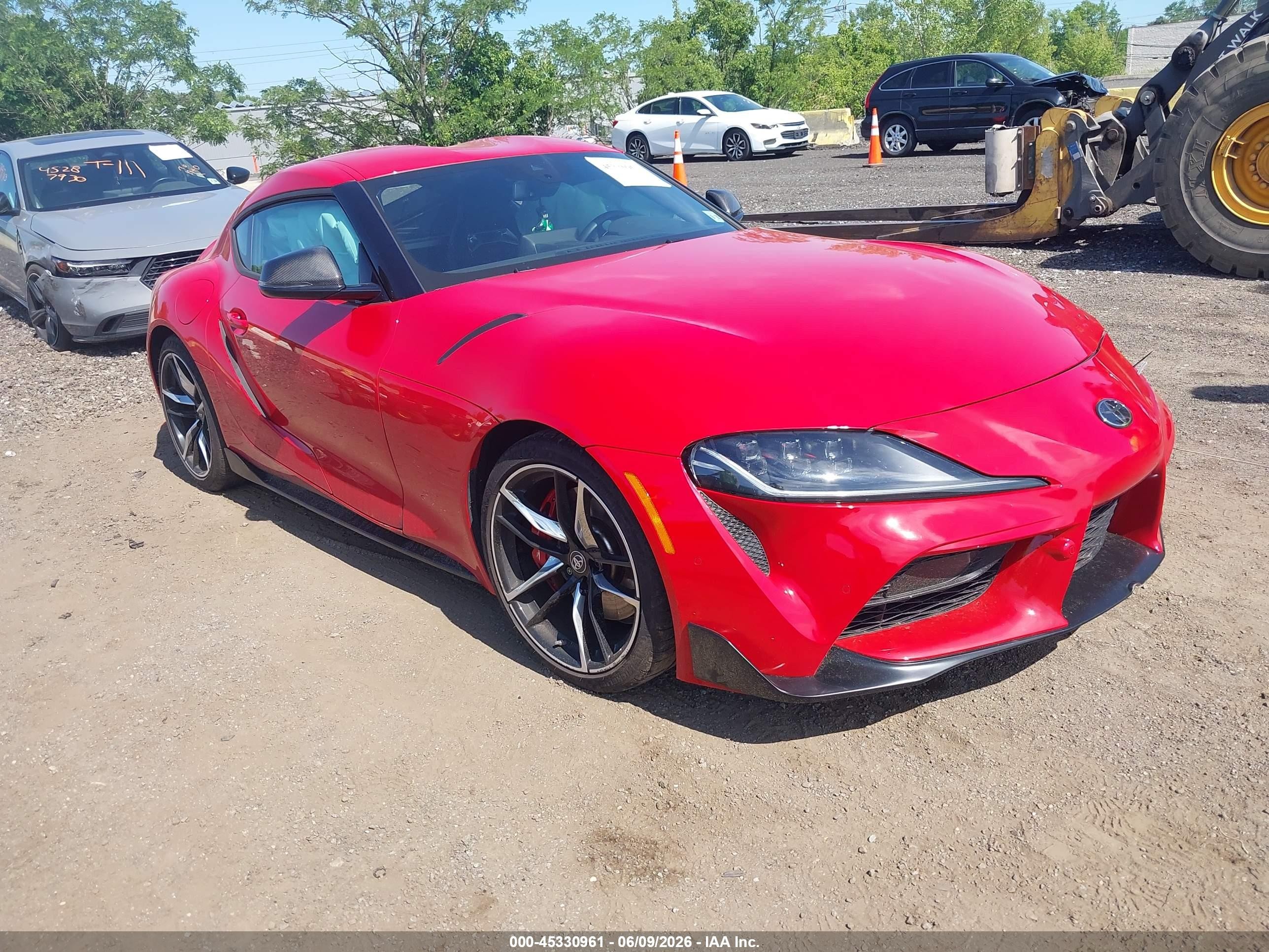 2022 Toyota Supra Premium, VIN WZ1DB0C01NW046451 — Front end