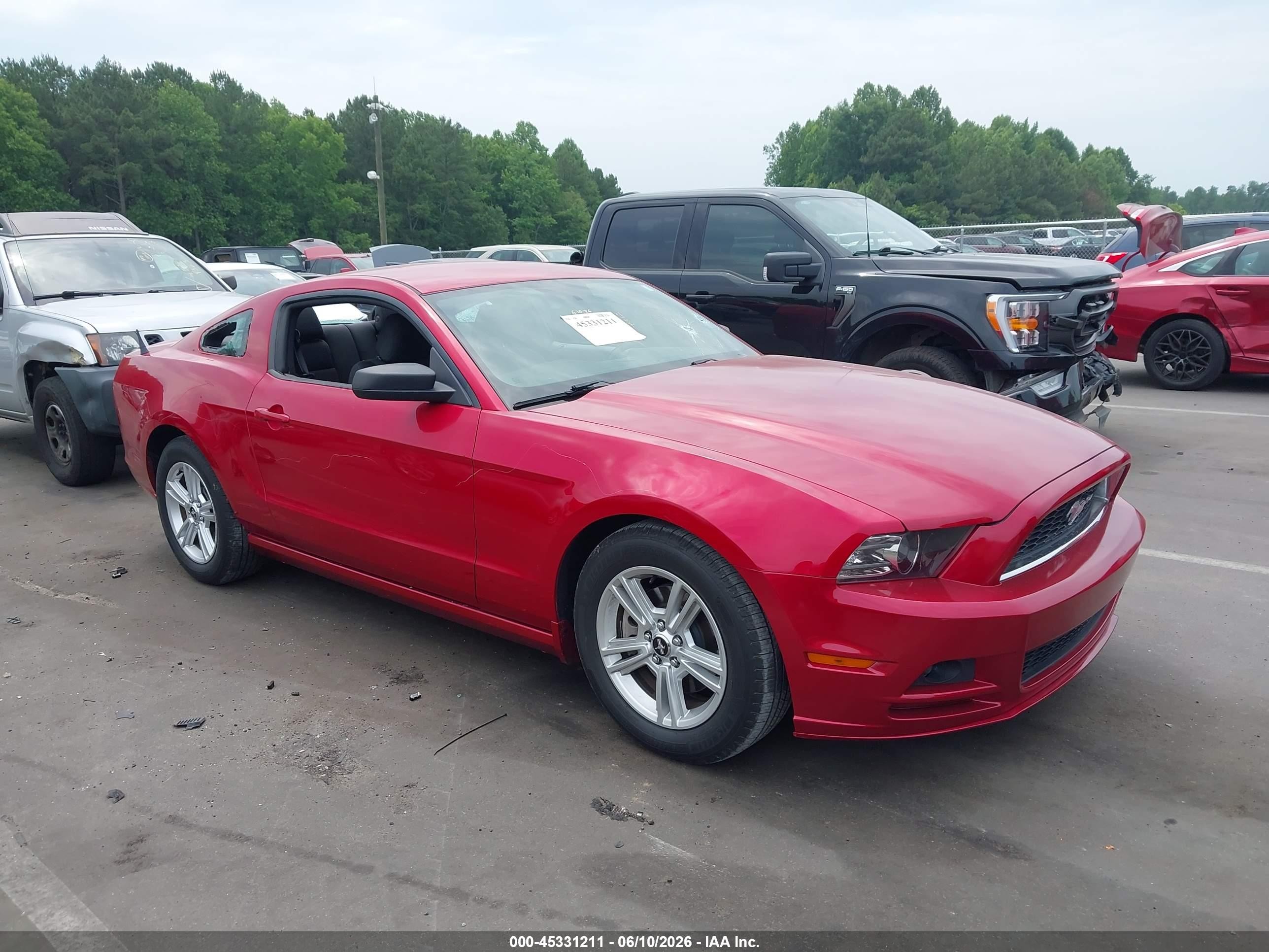 2013 Ford Mustang Premium, VIN 1ZVBP8AM5D5274059 — Vandalism