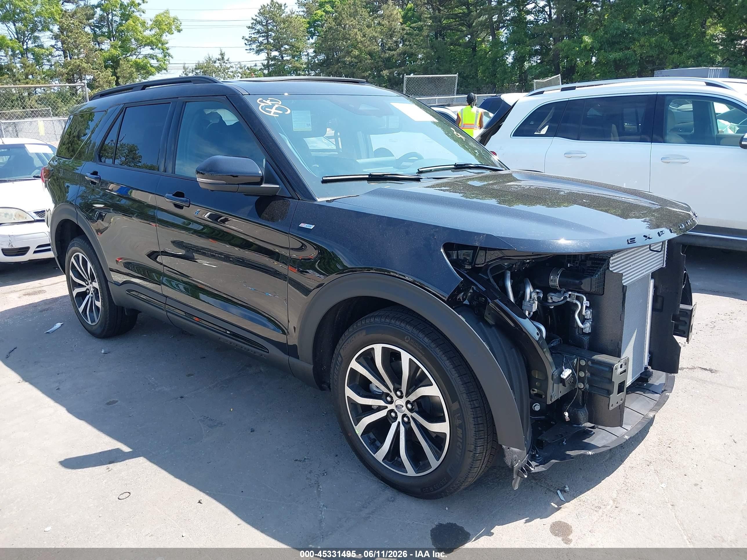 2026 Ford Explorer ST-Line, VIN 1FMUK8KH8TGA00915 — Бок