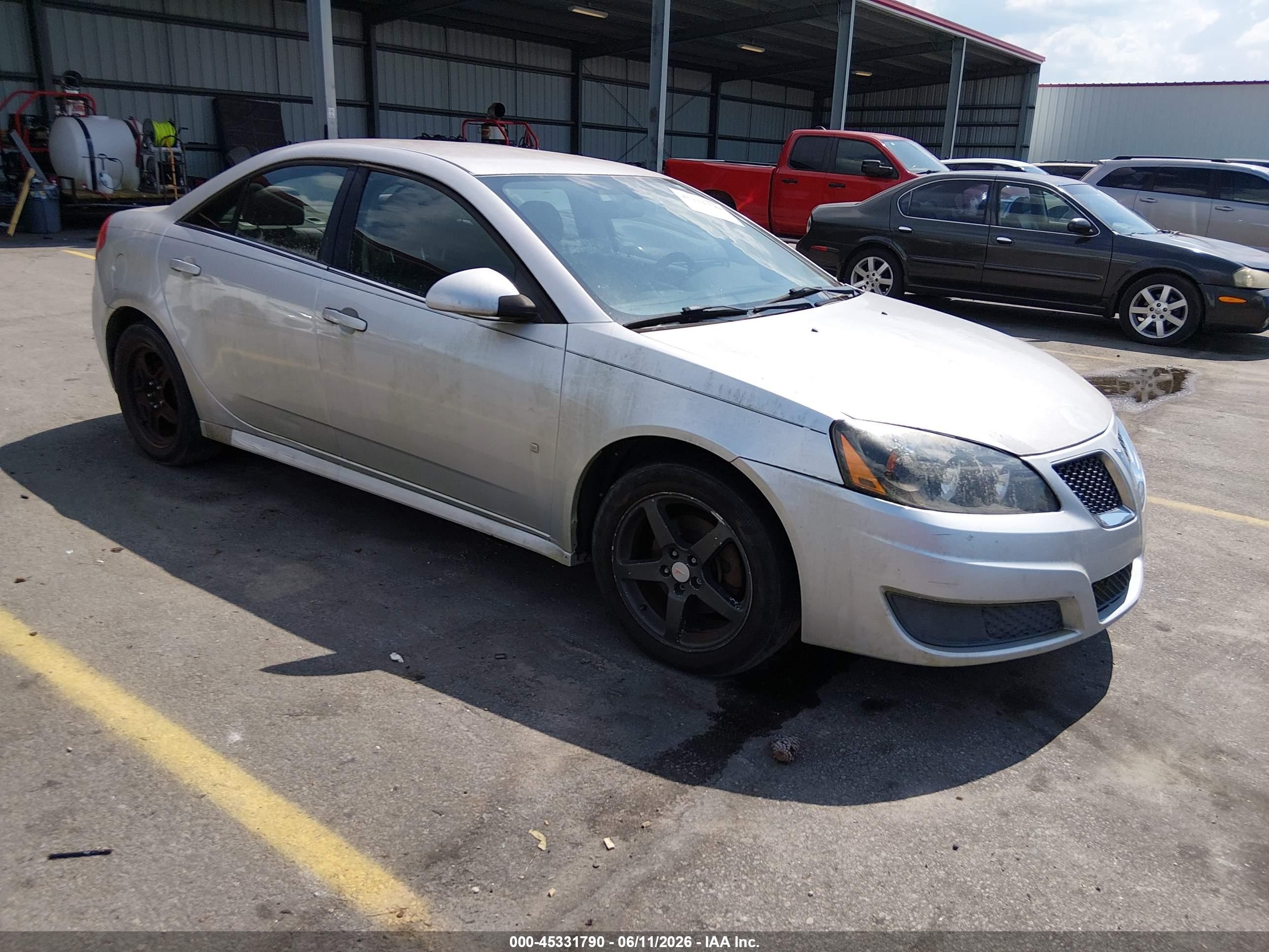 2010 Pontiac G6 1SA, VIN 1G2ZA5E04A4109974 — Front end