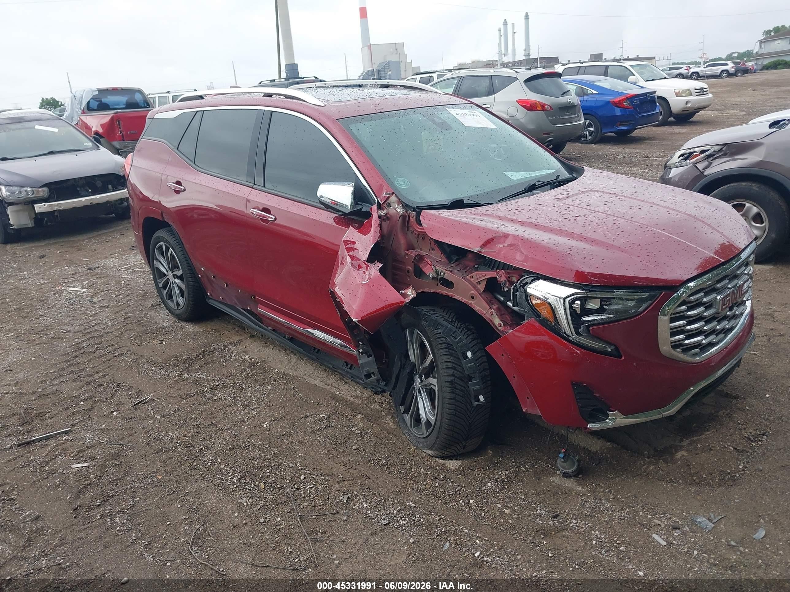 2019 GMC Terrain Denali, VIN 3GKALXEXXKL271216 — Бок