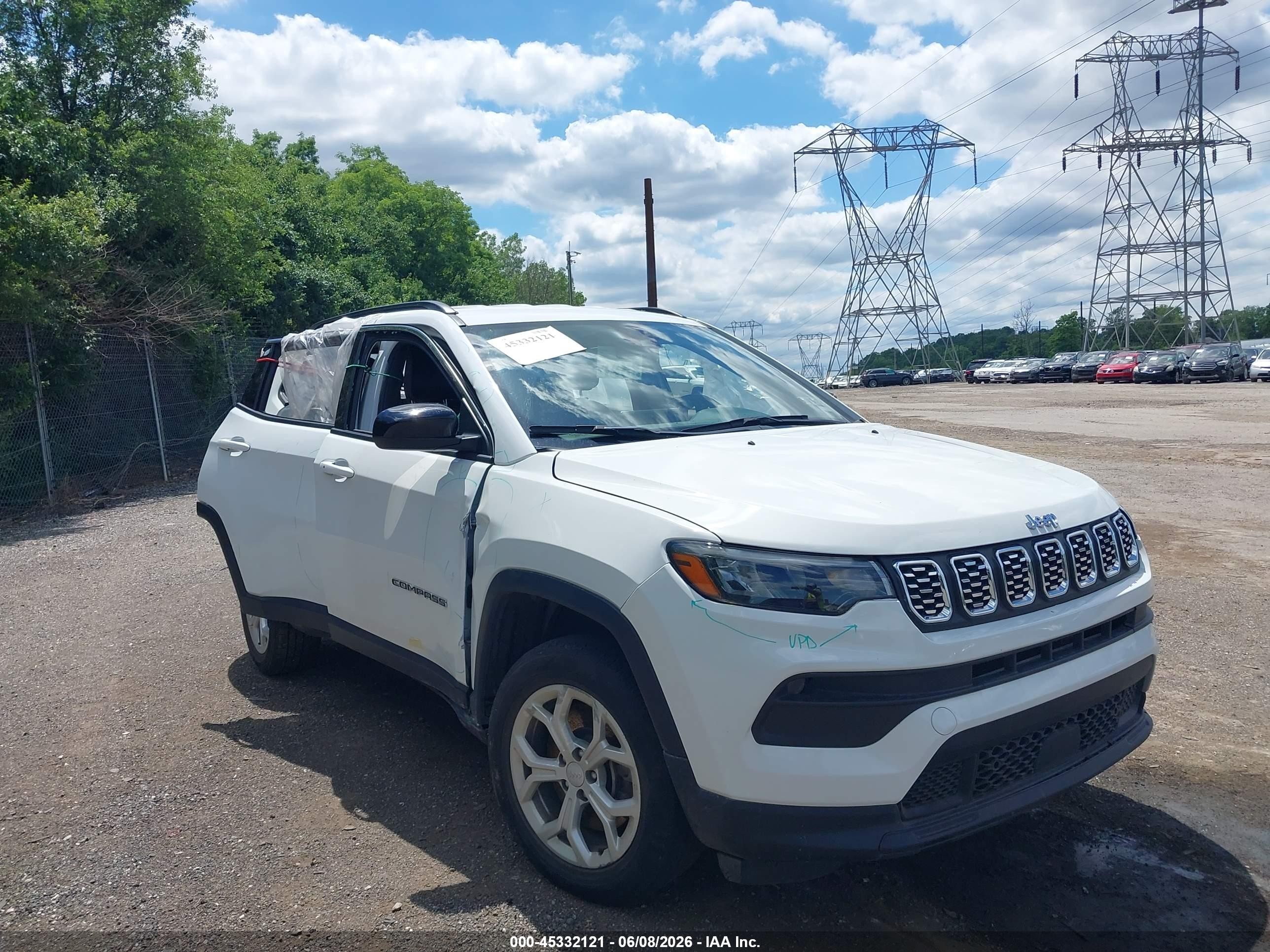 2024 Jeep Compass Latitude, VIN 3C4NJDBN2RT117565 — All over